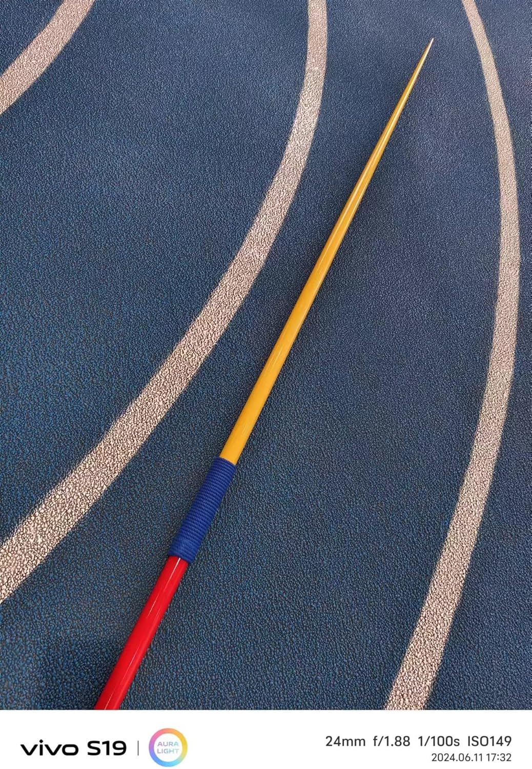 Generic Mountainsport Girls Javelin 600 Gram 50 Meter Steel Tip - Competition High School Track and Field [1 Year Warranty]