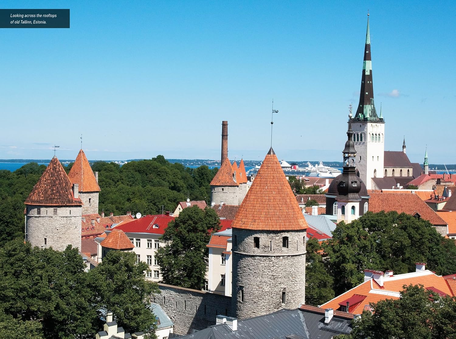 Insight Guides Estonia, Latvia and Lithuania: Travel Guide with eBook      Paperback – January 7, 2025