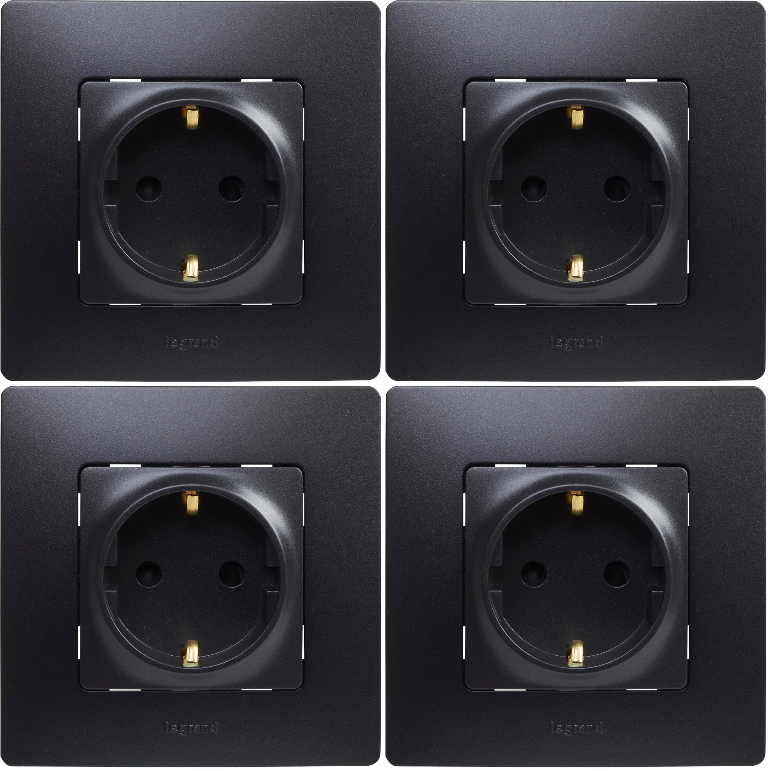 Toma 2P+T Monobloc Legrand negra para renovar los enchufes de habitaciones y salones