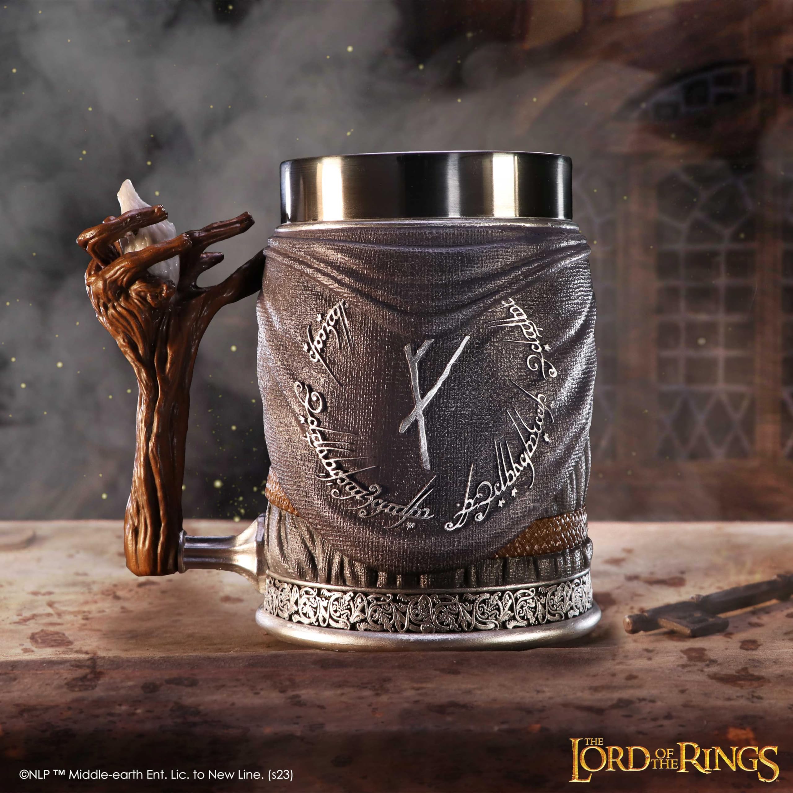 Nemesis Now Chope Gandalf Le Seigneur des Anneaux Gris 15,5 cm, Résine Grise, Produit sous licence officielle Le Seigneur des Anneaux, coulé dans la meilleure résine, habilement peinte à la main