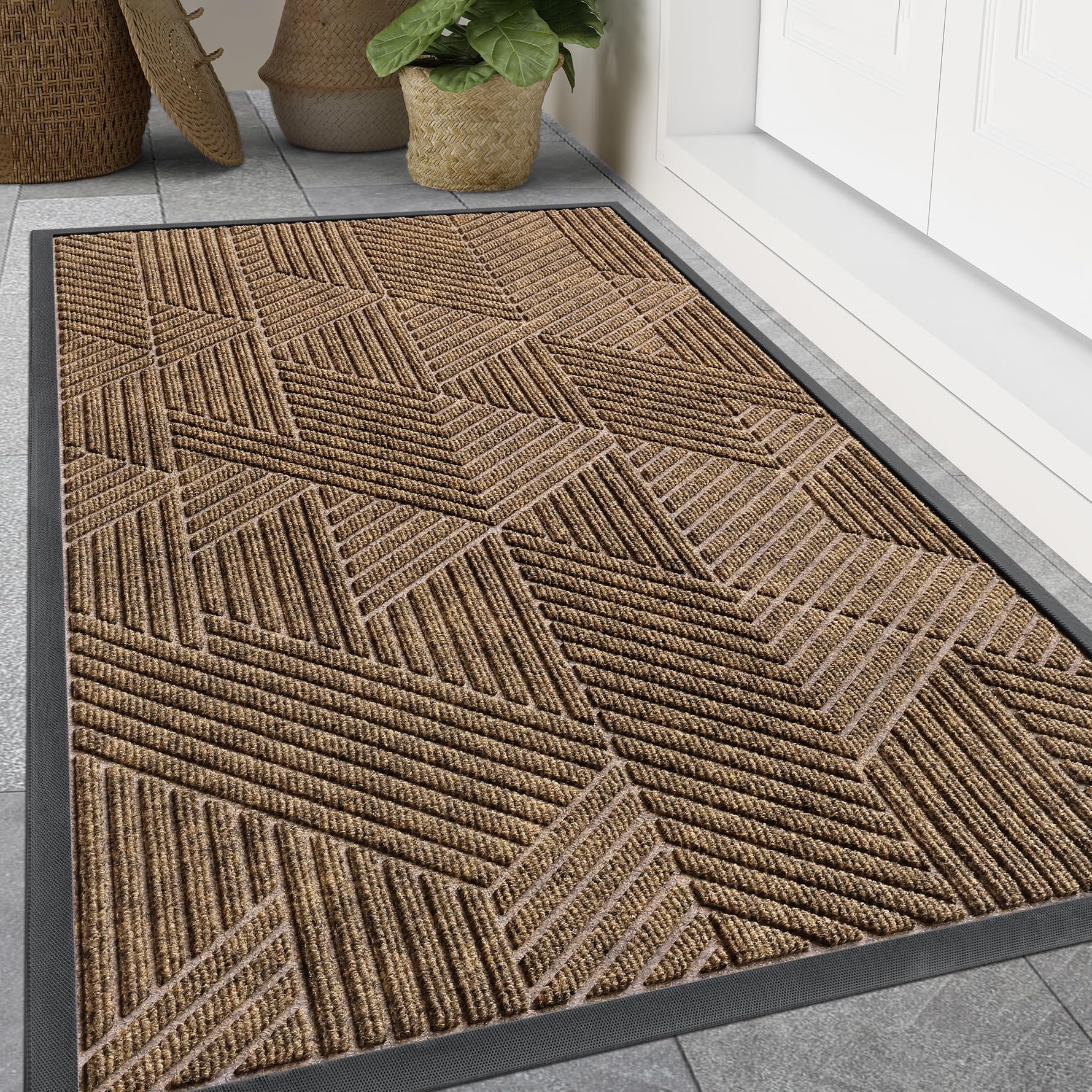 smiry Front Door Mat Outside Entrance, Heavy Duty Natural Rubber Mat, Sturdy Trap Dirt and Moisture Indoor Outdoor Door Mat, Easy Clean Low Profile Doormat Outdoor Entrance, 47x32 Inch, Brown