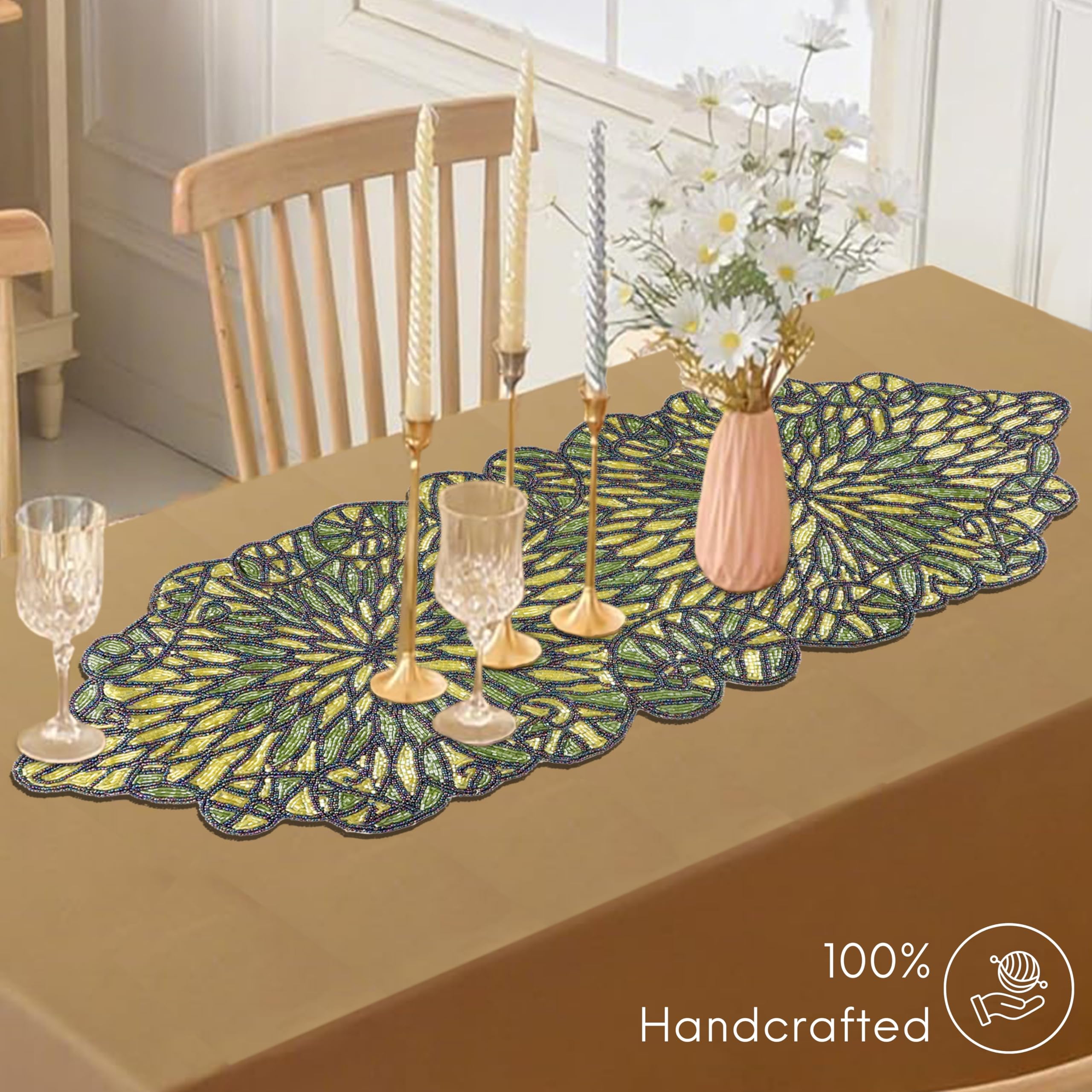 CLEENTABLE Elegante camino de mesa con cuentas, color verde exuberante, 36 x 13 pulgadas, diseño intrincado de follaje verde múltiple con cuentas de vidrio de primera calidad y respaldo de poliéster