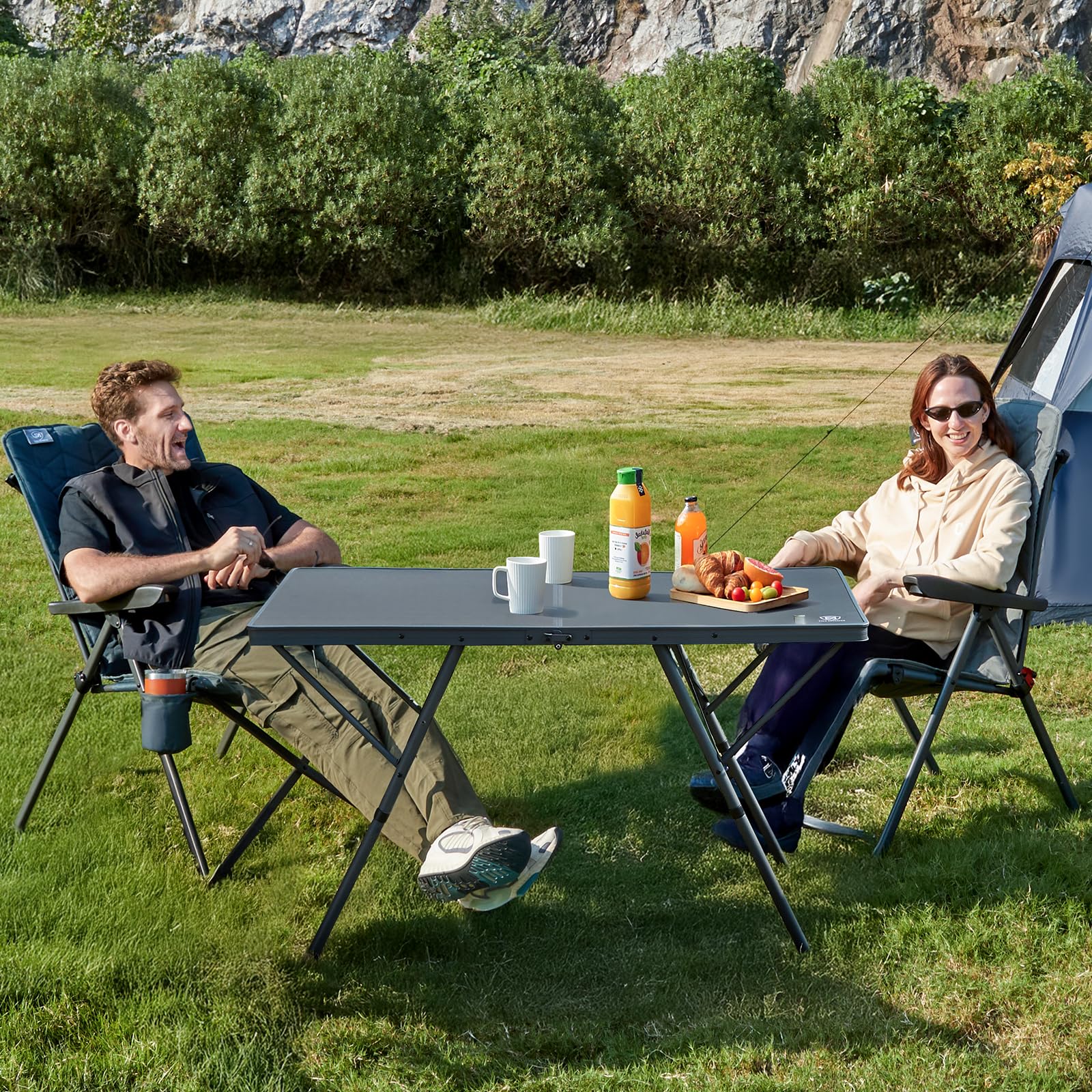 EVER ADVANCED Tavolo da camping pieghevole 120x60cm Tavolo pieghevole XL per 4-6 persone Tavolo pieghevole fino a 60kg con borsa da trasporto Struttura stabile per camping picnic giardino balcone