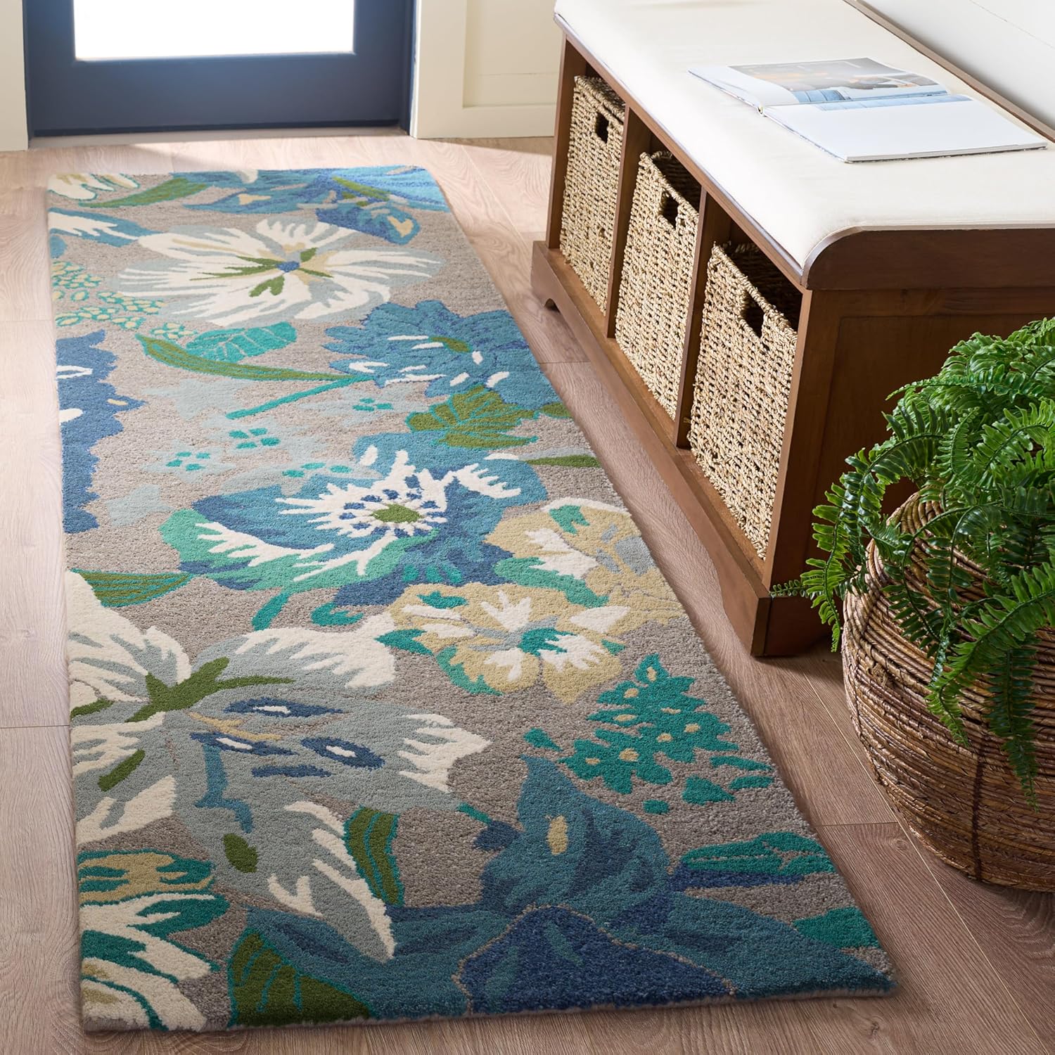 SAFAVIEH Soho Collection Runner Rug - 2'6" x 8', Blue & Multi, Handmade Wool & Viscose, Ideal for High Traffic Areas in Living Room, Bedroom (SOH849A)