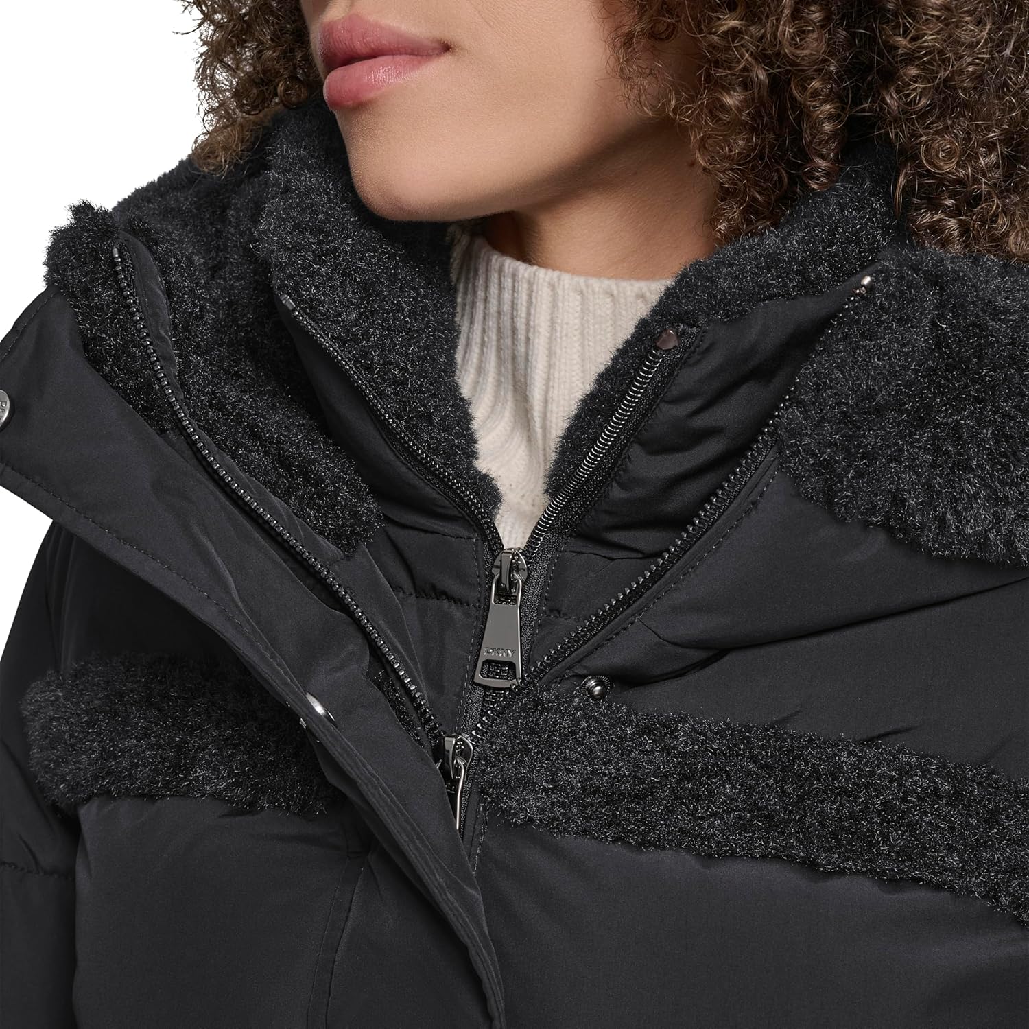 DKNY Women's Short Puffer Coat With Hood and Faux Fur Trim – Quilted Winter Jacket
