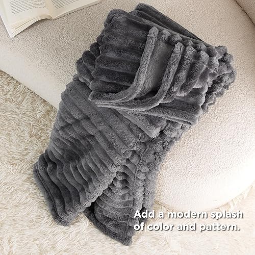 Miniatura 8 de Bedsure Combo de manta de forro polar, manta de forro polar para sofá y manta decorativa para cama, mantas súper suaves y acogedoras para mujeres,