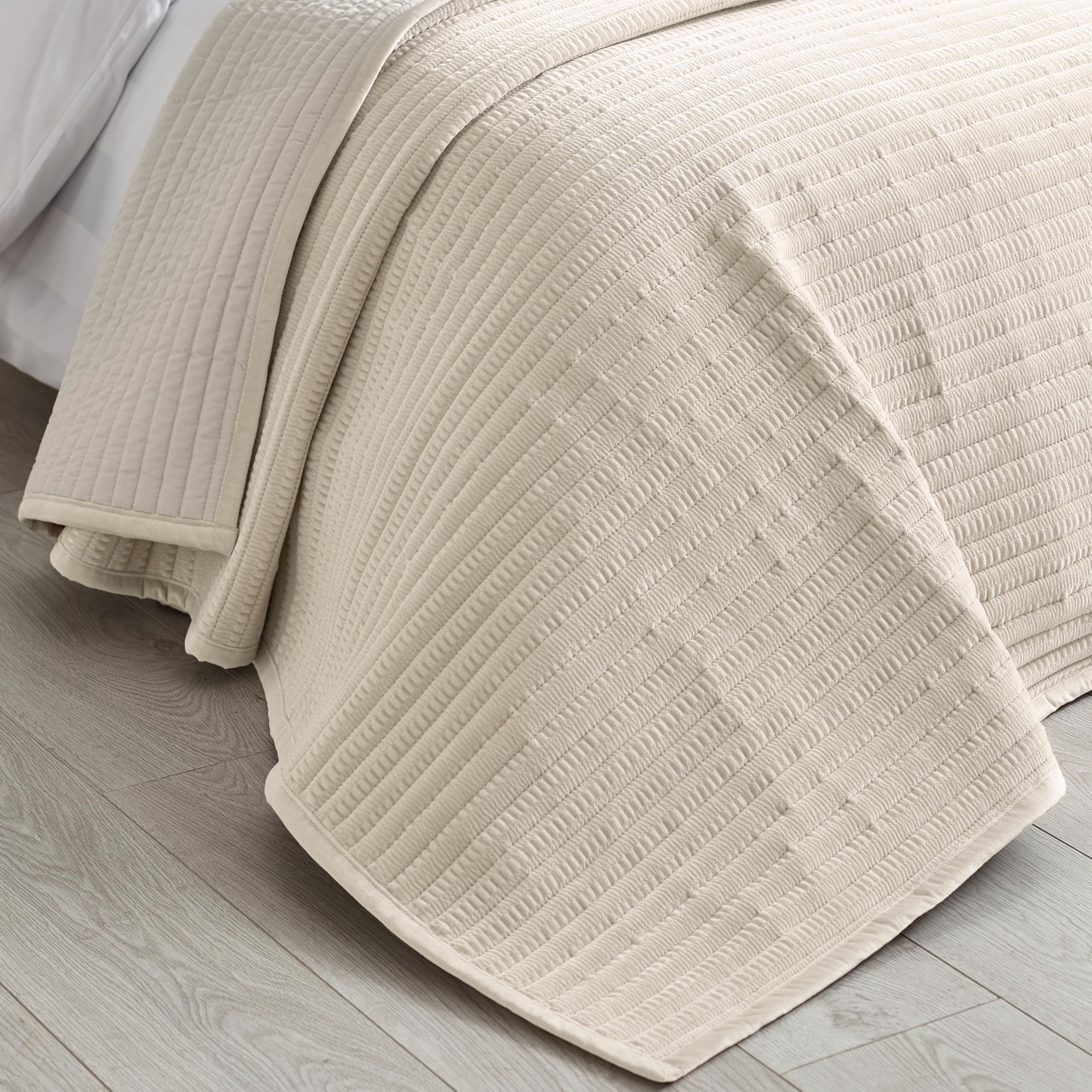 Catherine Lansfield Velvet Pinsonic Quilted Bedspread Natural