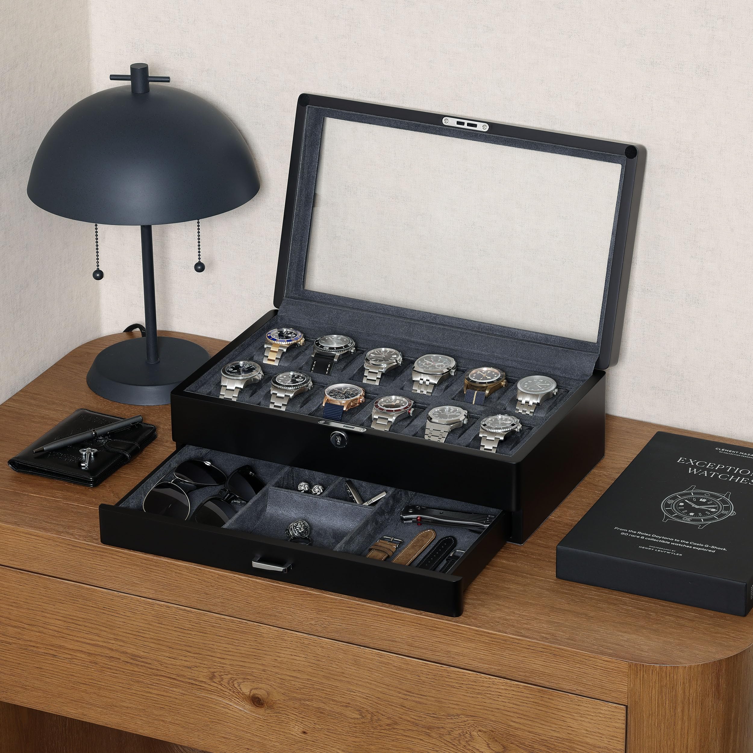 ROTHWELL Scatola per orologi con 12 scomparti, nero opaco, con cassetto per riporre gioielli, con coperchio in vetro di bloccaggio e fodera in microsuede, per uomini e donne (interno in carbonio)