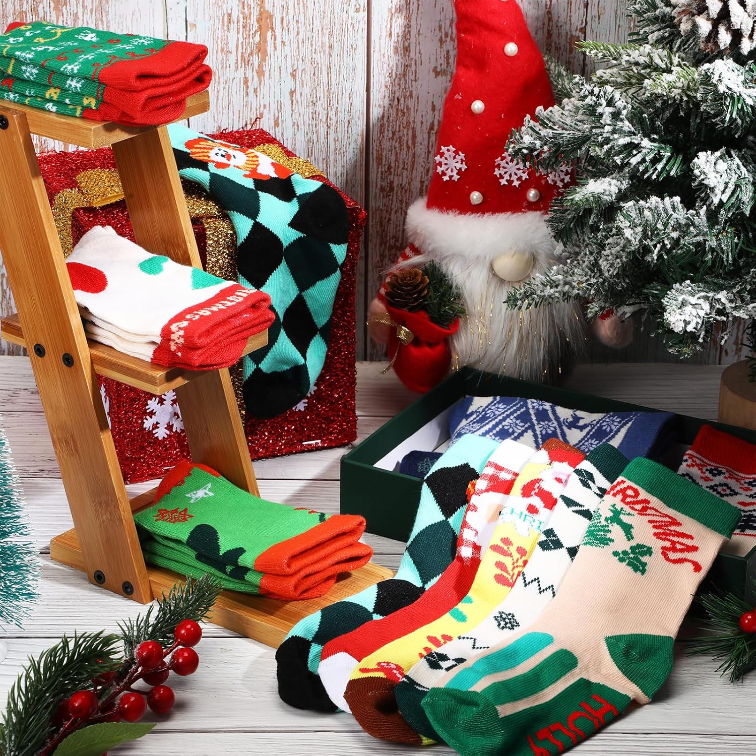Suhine 20 Pairs Kids Christmas Socks Bulk Colorful Winter Warm Socks Cotton and Polyester Holiday Xmas Gifts for Kids Boys Girls, 4-6 Years - Image 4