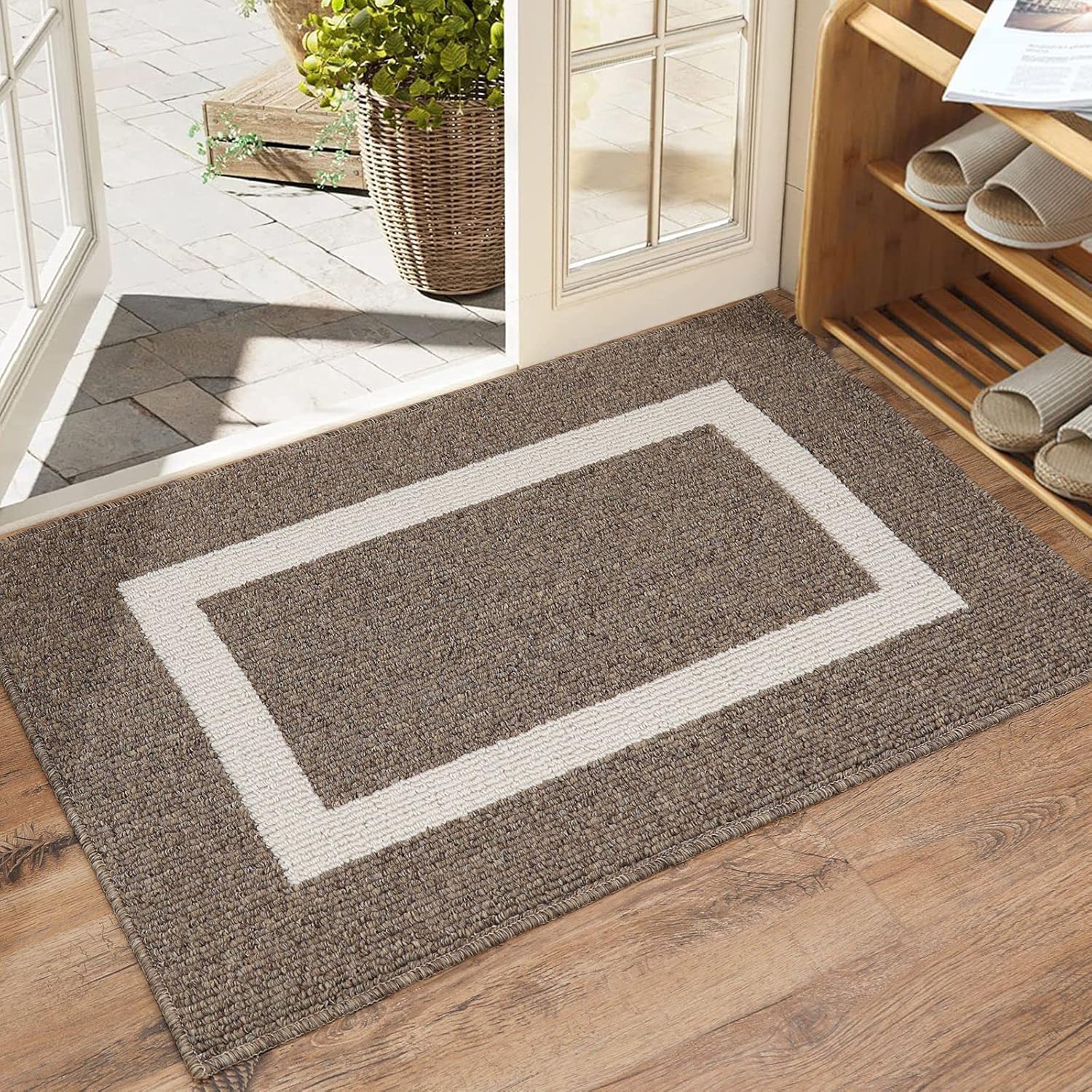 玄関マット 室内 おしゃれ 玄関マット 屋外 泥落とし 滑り止め 耐磨耗性 防音 吸水 洗える 店舗用 玄関まっと 泥除けマット シンプル 屋内 屋外 業務用 家庭用 お店 (50×80cm, ブラウン)