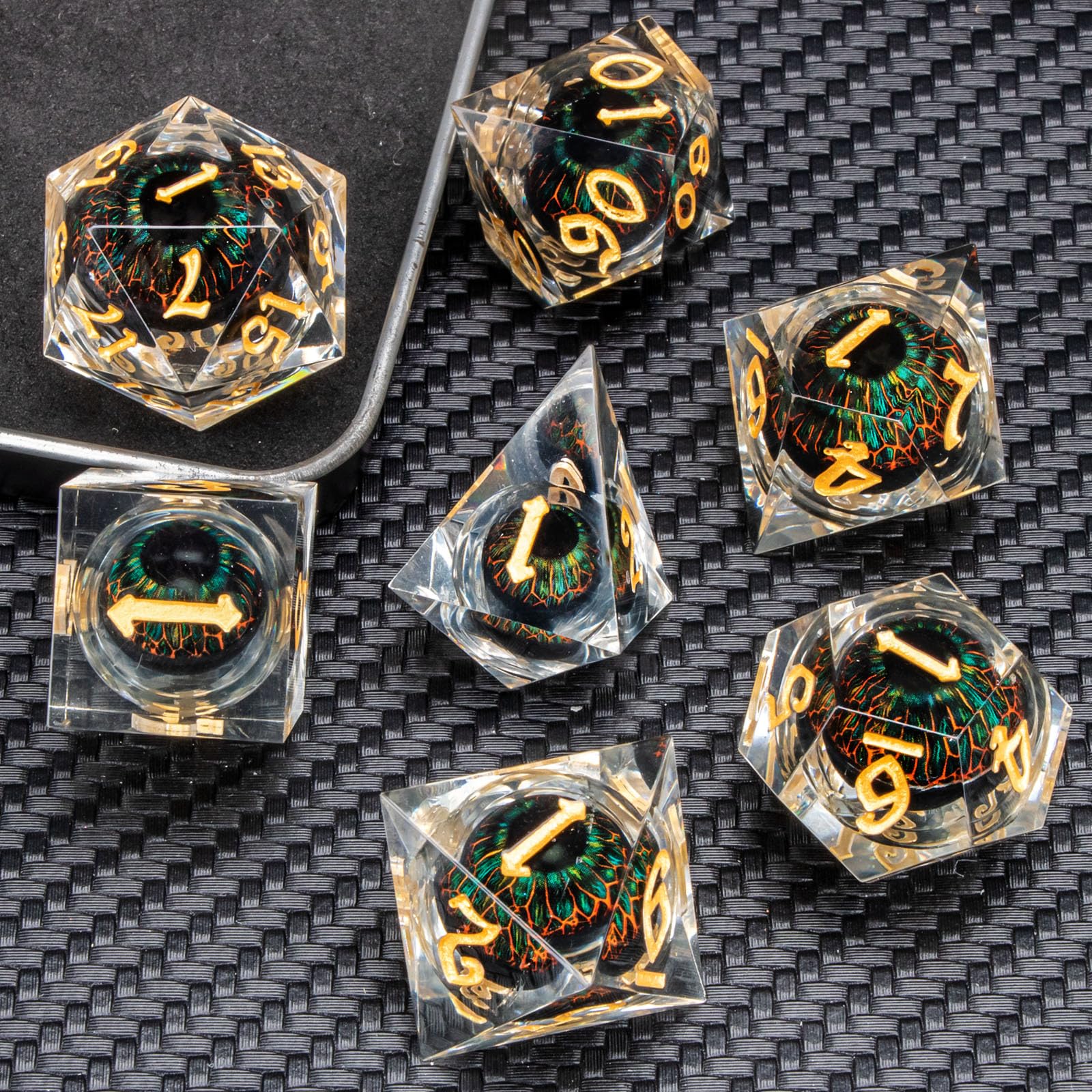 KERWELLSI Set di dadi galleggianti in resina con nucleo liquido, con confezione regalo, dadi poliedrici per giochi di ruolo D20 D12 D10 D8 D6 D4