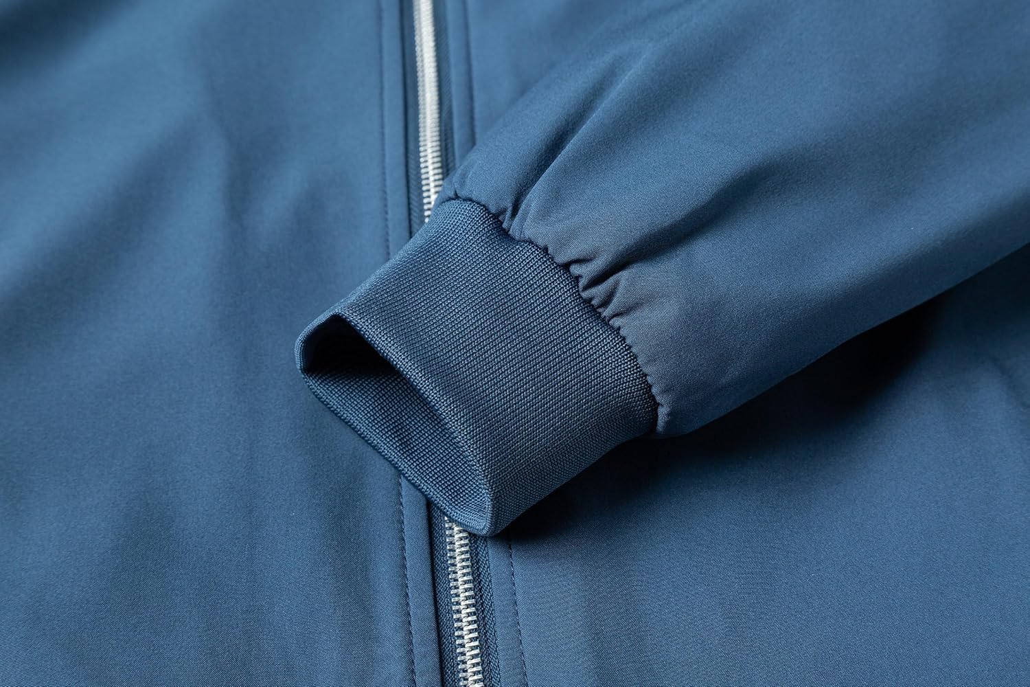 Jaqueta aviador masculina XiaoYouYu moderna, leve, corta-vento, jaquetas casuais masculinas para primavera e outono em promoção! Veja a oferta e mais achadinhos de Jaquetas & Casacos 5 Hoje é o melhor dia para comprar Jaqueta aviador masculina XiaoYouYu moderna, leve, corta-vento, jaquetas casuais masculinas para primavera e outono com aquele preço maroto! Promoção! Aproveite a oferta! 5