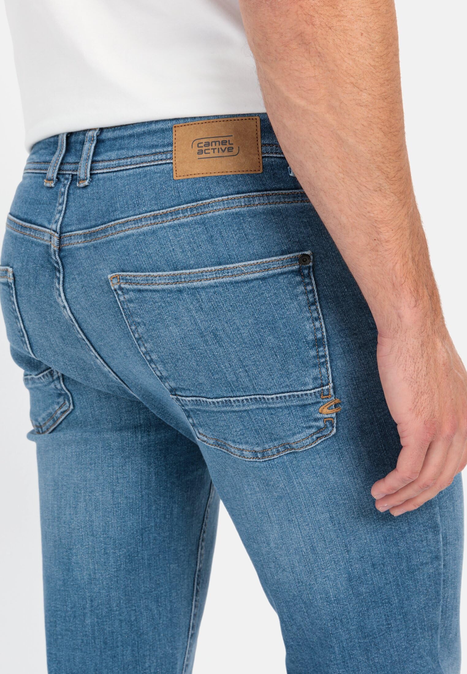 camel active Herren Regular Fit Houston Stretch Jeanshose Mittelblau – Bild 6