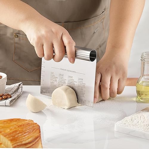 Miniatura 6 de 2 raspadores de banco de pastelería, raspador de alimentos de cocina de acero inoxidable con cubierta protectora, escala de medición grabada con