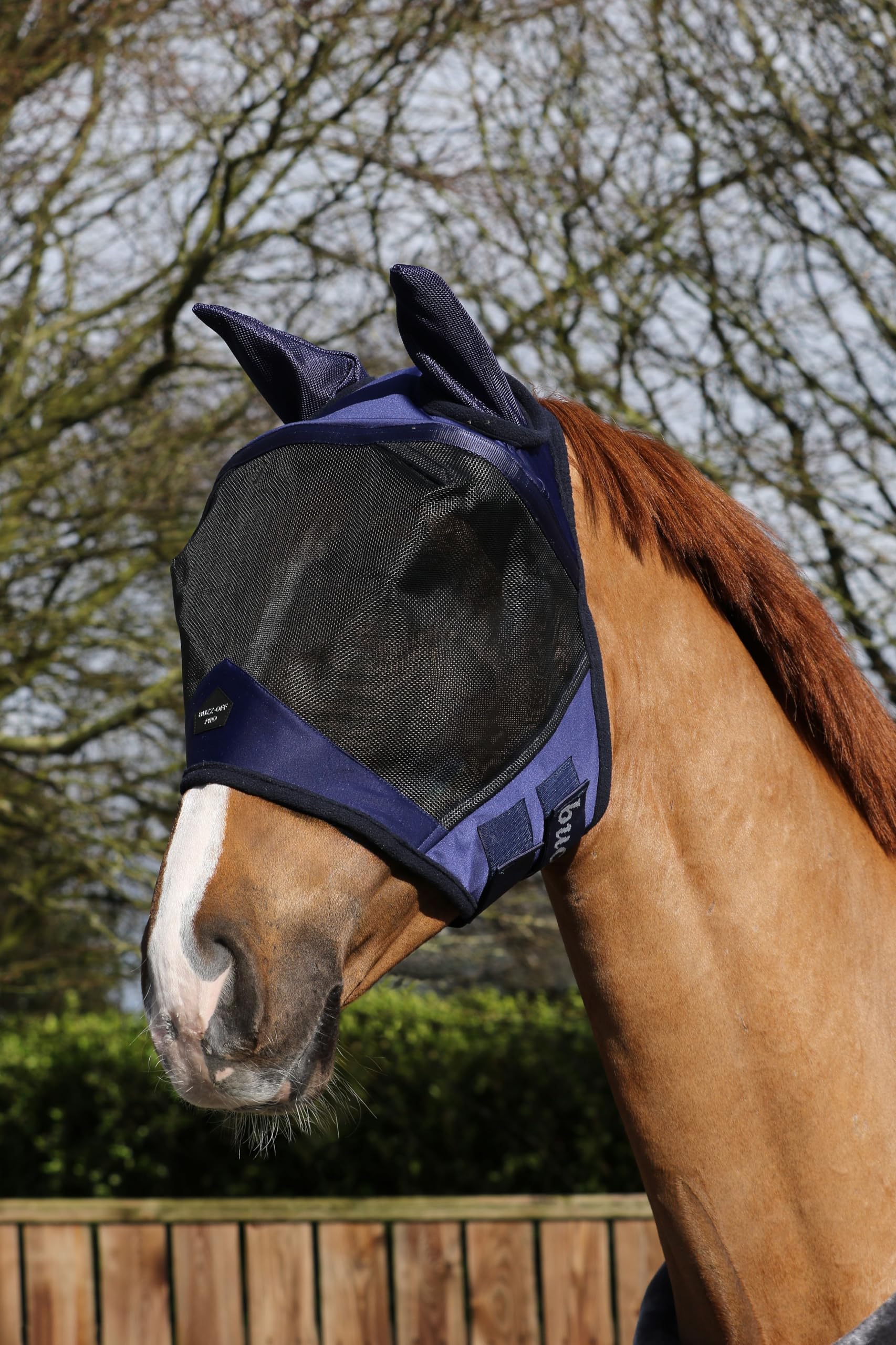 Couverture Bucas Buzz-Off Pro 125/S marine et noir pour la protection des chevaux