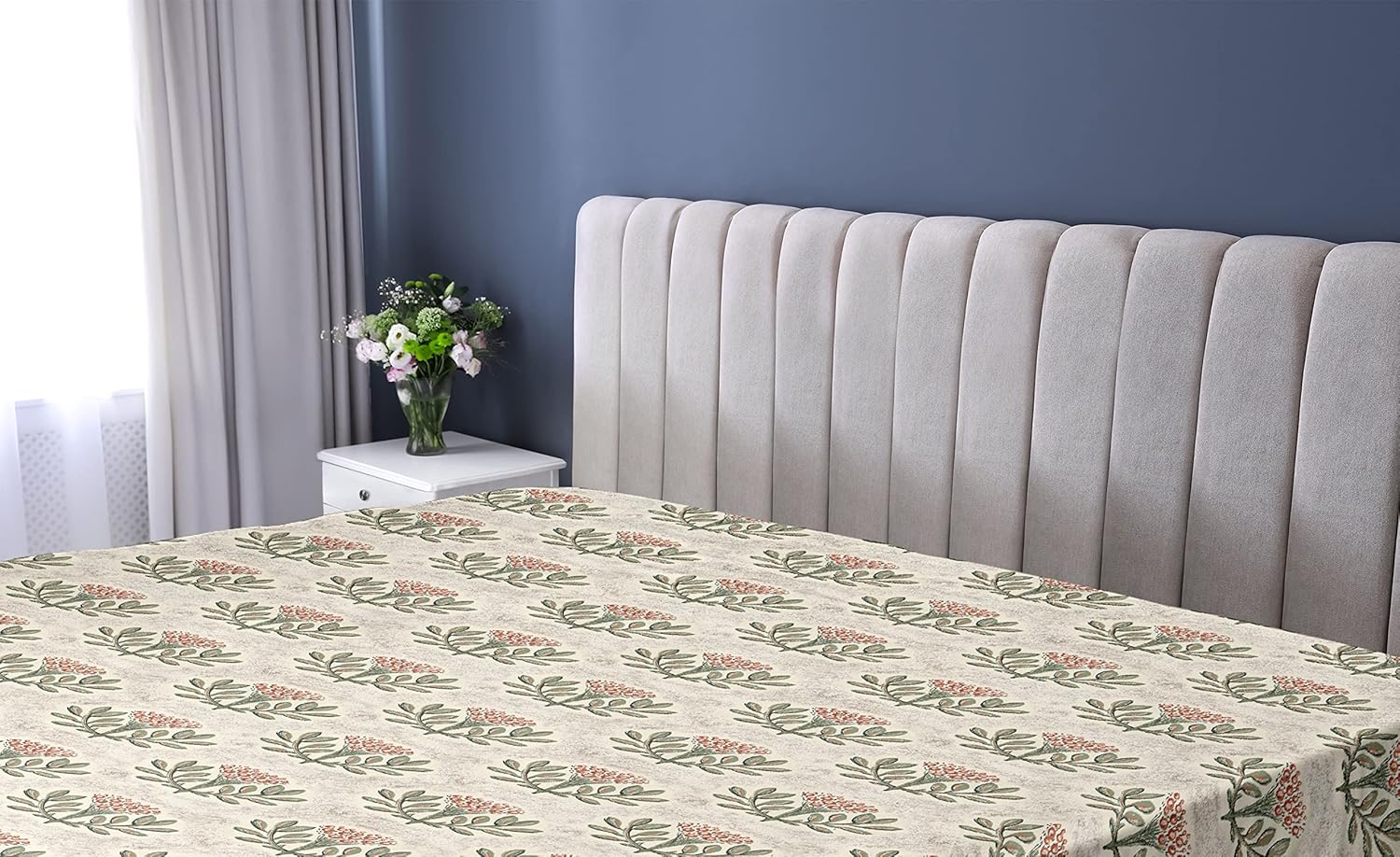 Ambesonne Vintage Fitted Sheet, Flowers and Leaf Print Branches Sketchy Painting Weathered Retro Art, Decorative Soft Fabric Bedding All-Round Elastic Pocket, Queen Size, Eggshell and Olive Green