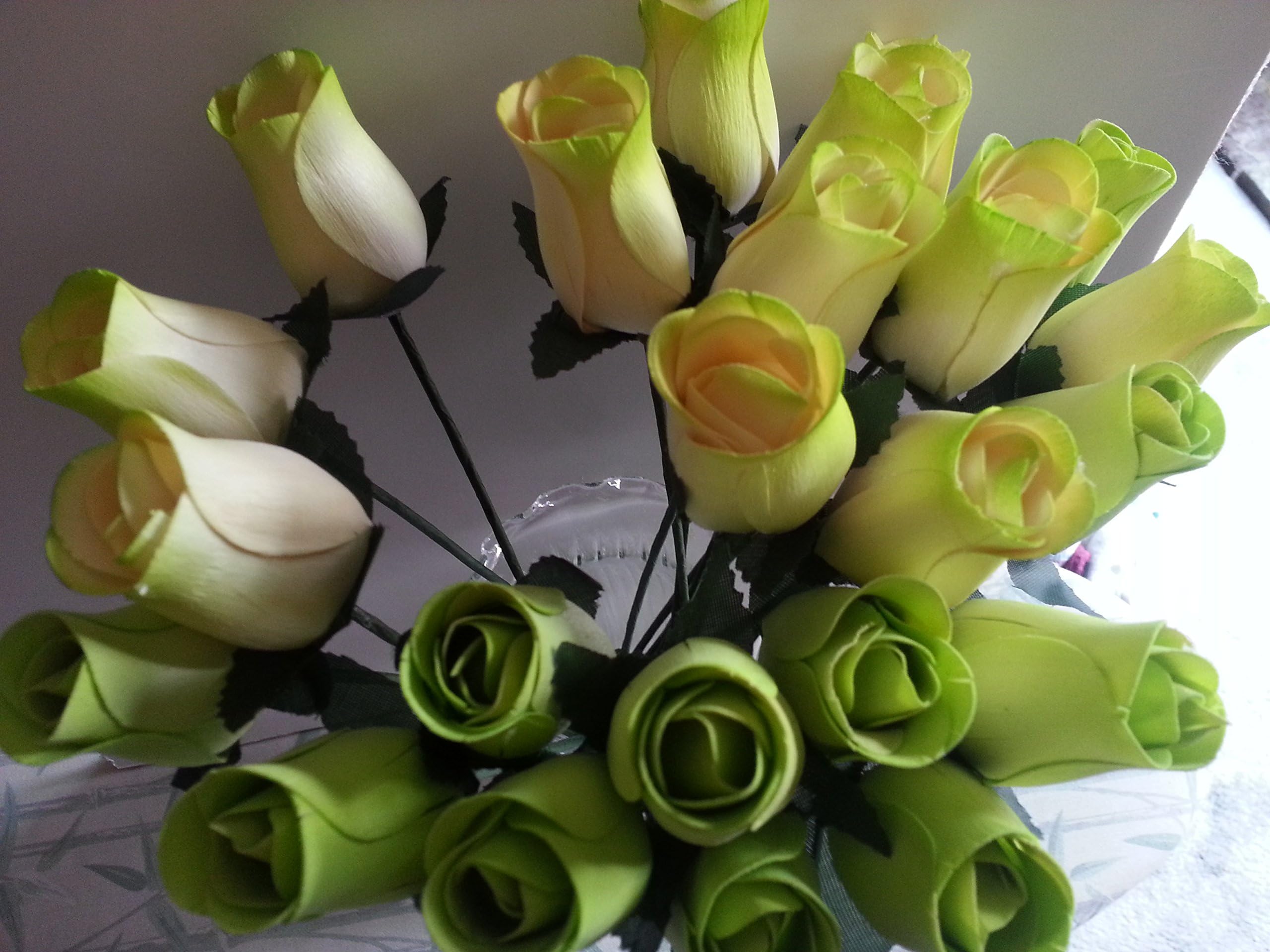 Wood Roses 2 Dozen Lime Green-White Lime Green Tip- Little Chicago Distributing