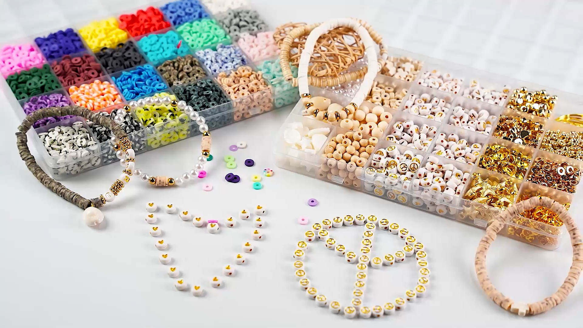 Amazon.com: Lynnmos Clay Beads 8000 Pcs 2 Boxes Bracelet Making