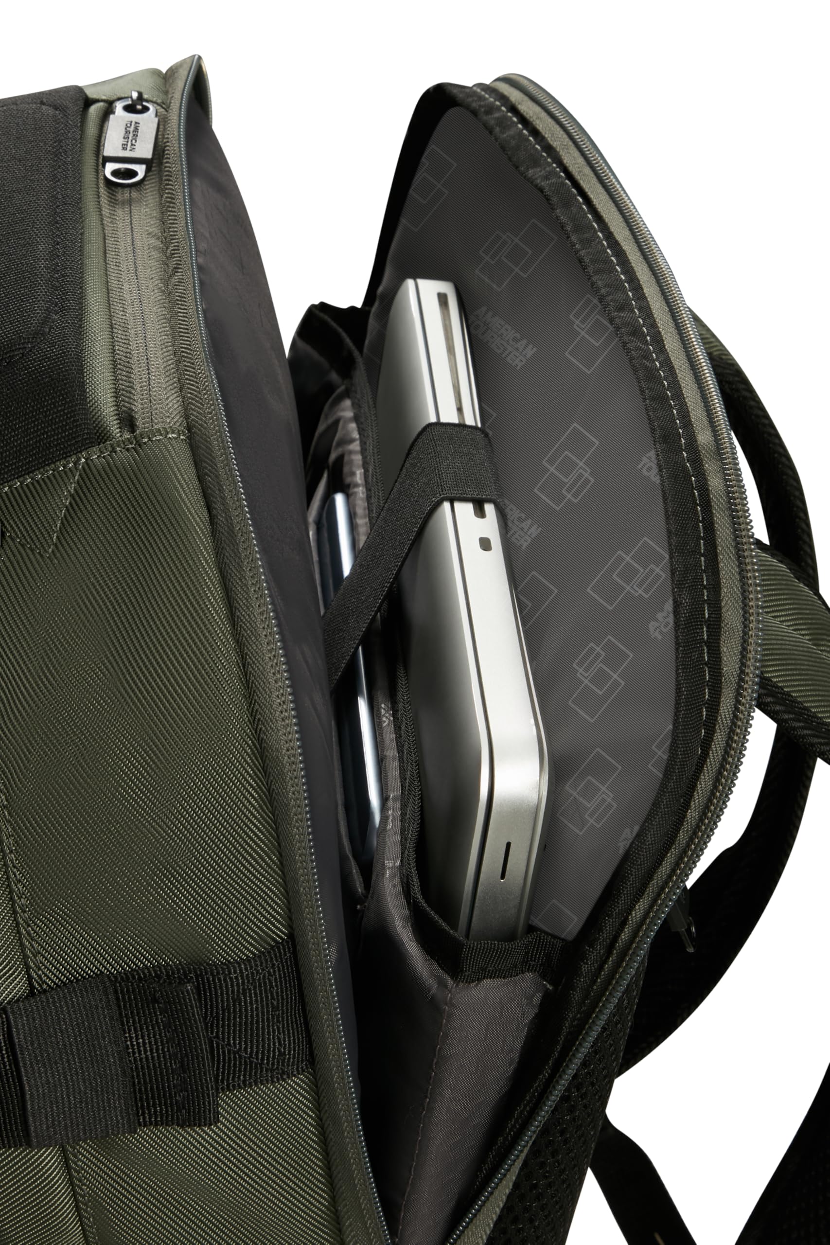 American Tourister Urban Track - Mochila portátil 15.6" – 45 cm, 29 L - 3 compartimentos grandes - Gran capacidad - Ergonómica - Compartimento acolchado para portátil - Grün (Dark Khaki)