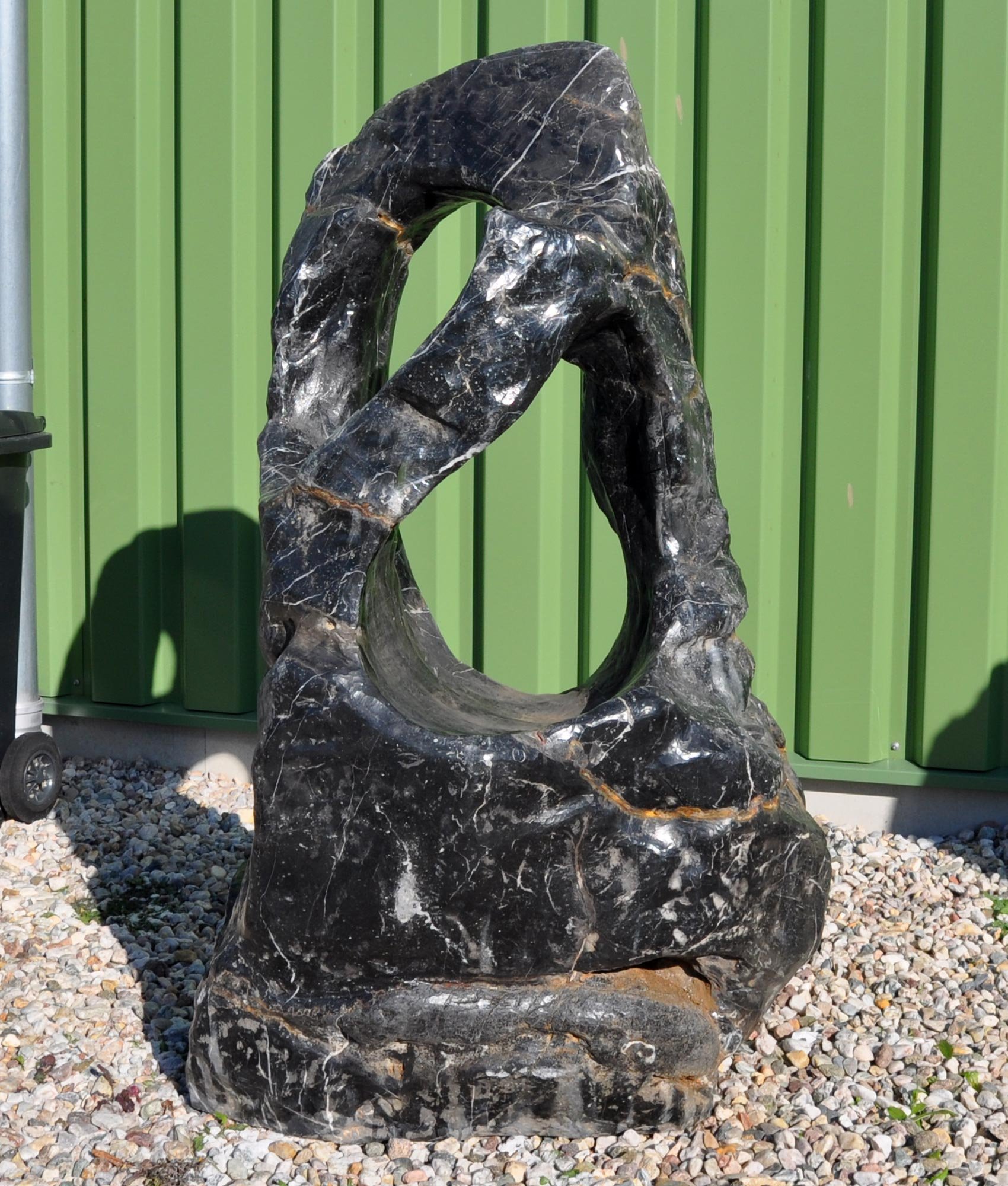 Ozeanfindling Findling Skulptur Naturstein Meeresgestein Gartendeko **Wundervoller Blickfang für Ihren Garten** Einzigartige Form Unikat Einzelstück 840 KG 115 cm HOCH