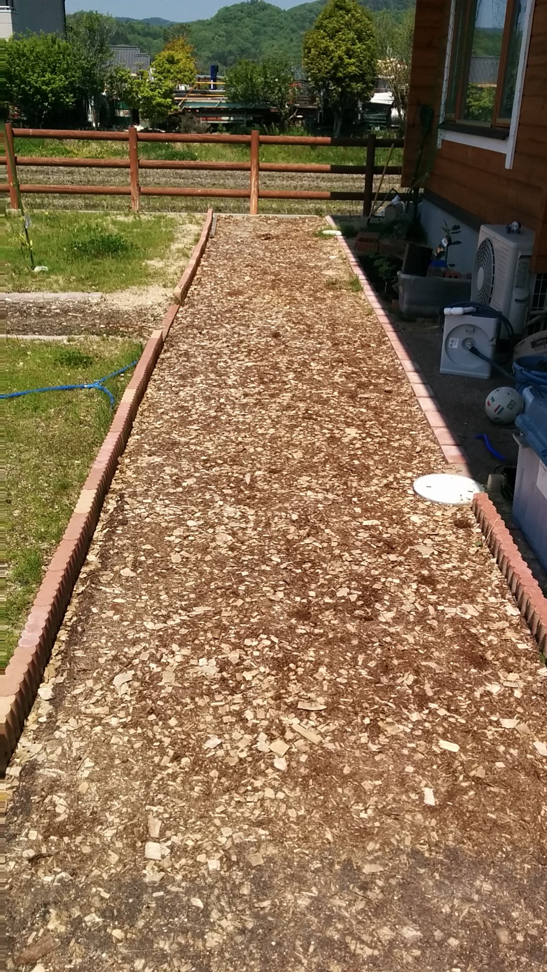 引取り限定 ウッドチップ 軽トラ1台分 マルチング マルチング材 枝葉