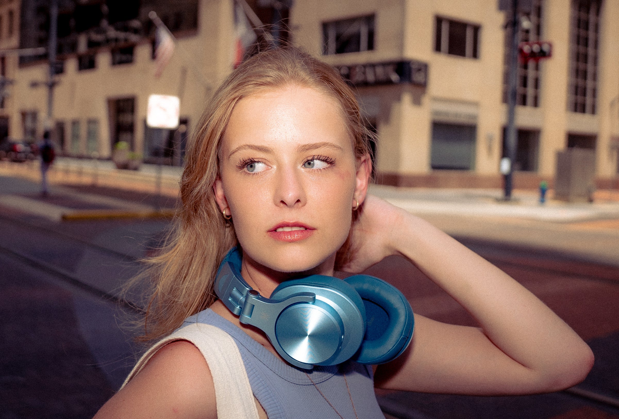 OneOdio Bluetooth Koptelefoon over ear met microfoon, [tot 72 uur] Draadloze Koptelefoon 40 mm Drivers, stereo bass koptelefoon, opvouwbaar voor E-Drum Piano Gitaar AMP-opname en monitoring - Blauw