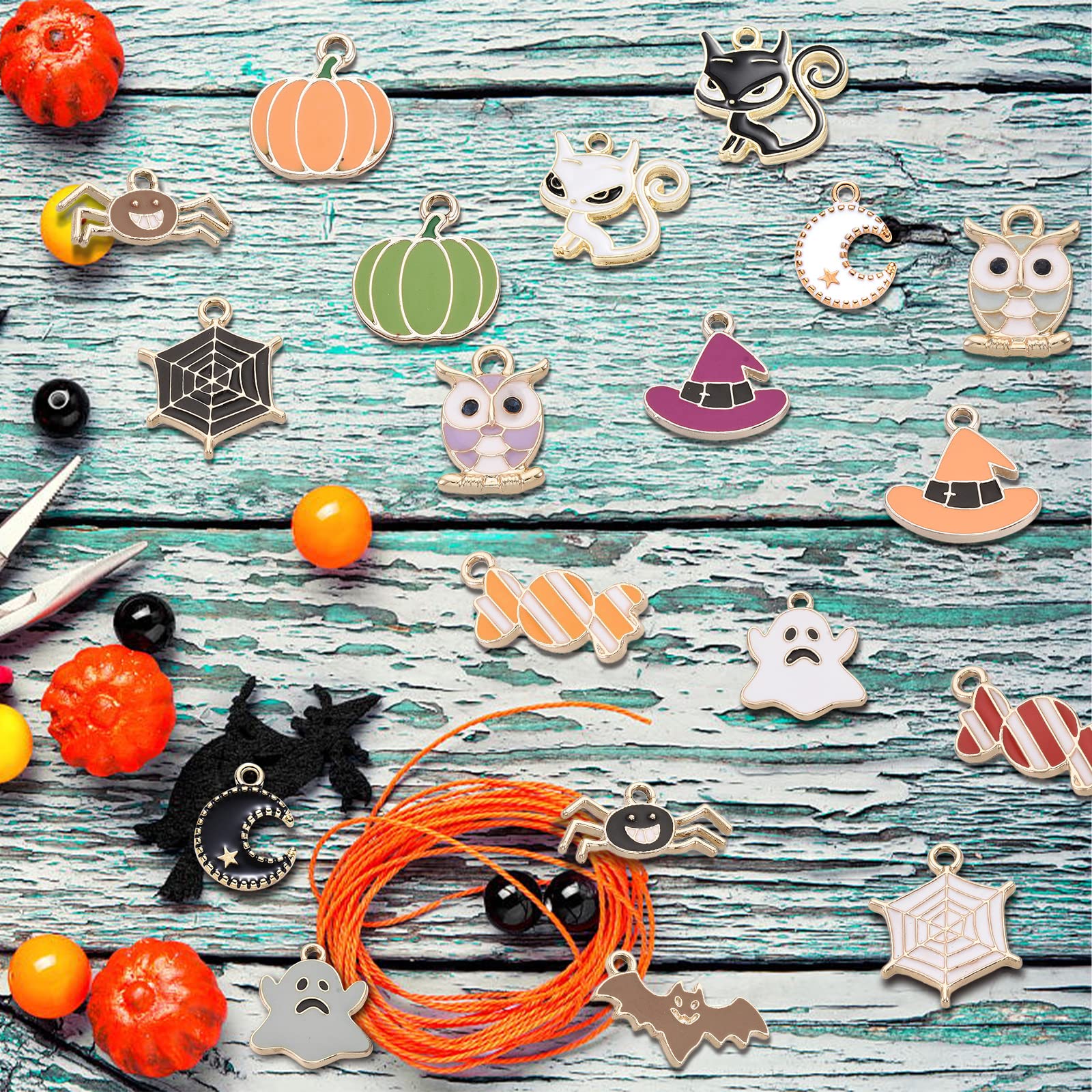 SUNNYCLUE 40 Ciondoli Halloween Misti - Pipistrelli, Ragni, Zucca, Fantasmi In Lega Smaltata Per Gioielli Fai Da Te