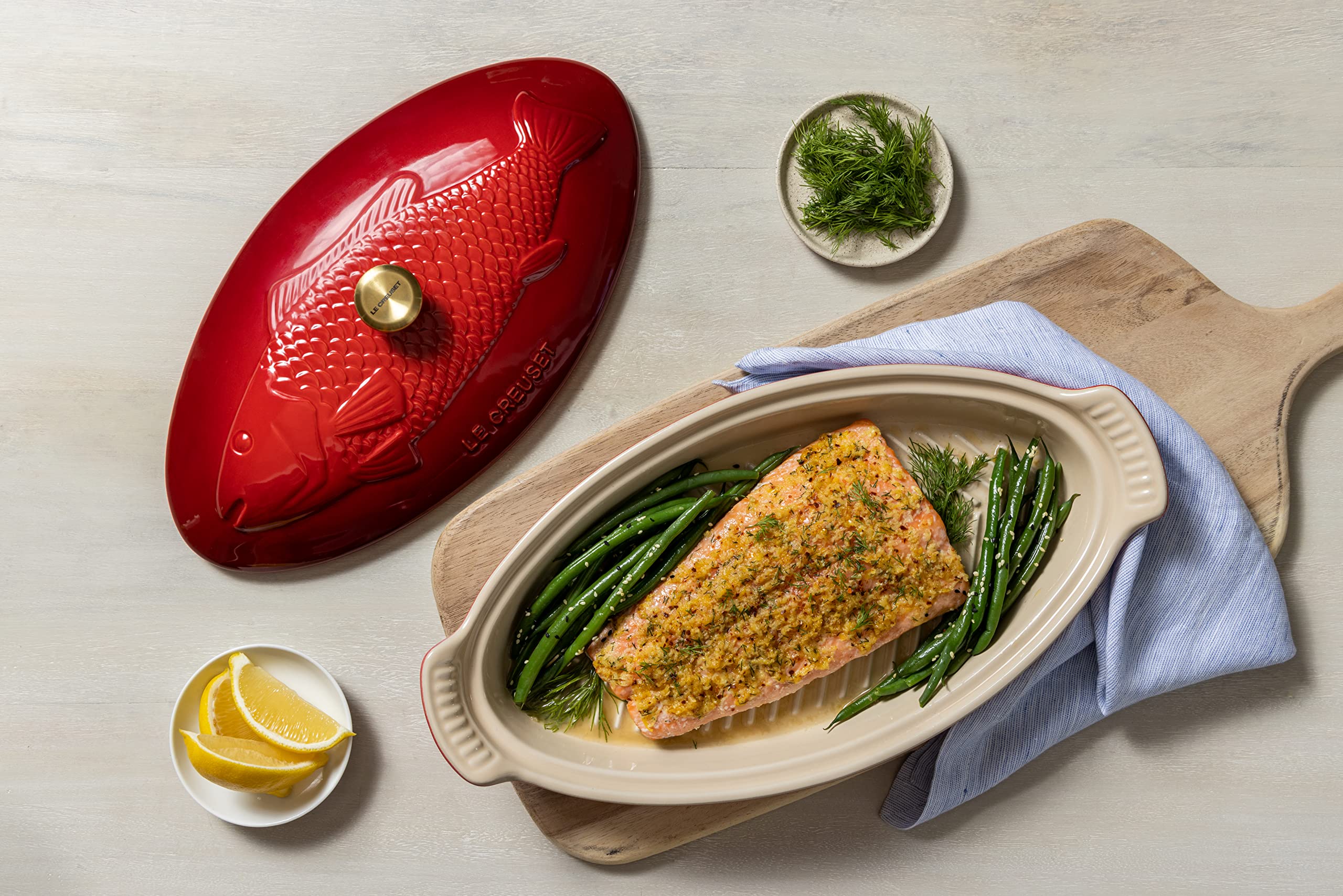 Amazon.com: Le Creuset Heritage Stoneware Oval Fish Baker, 1.7qt