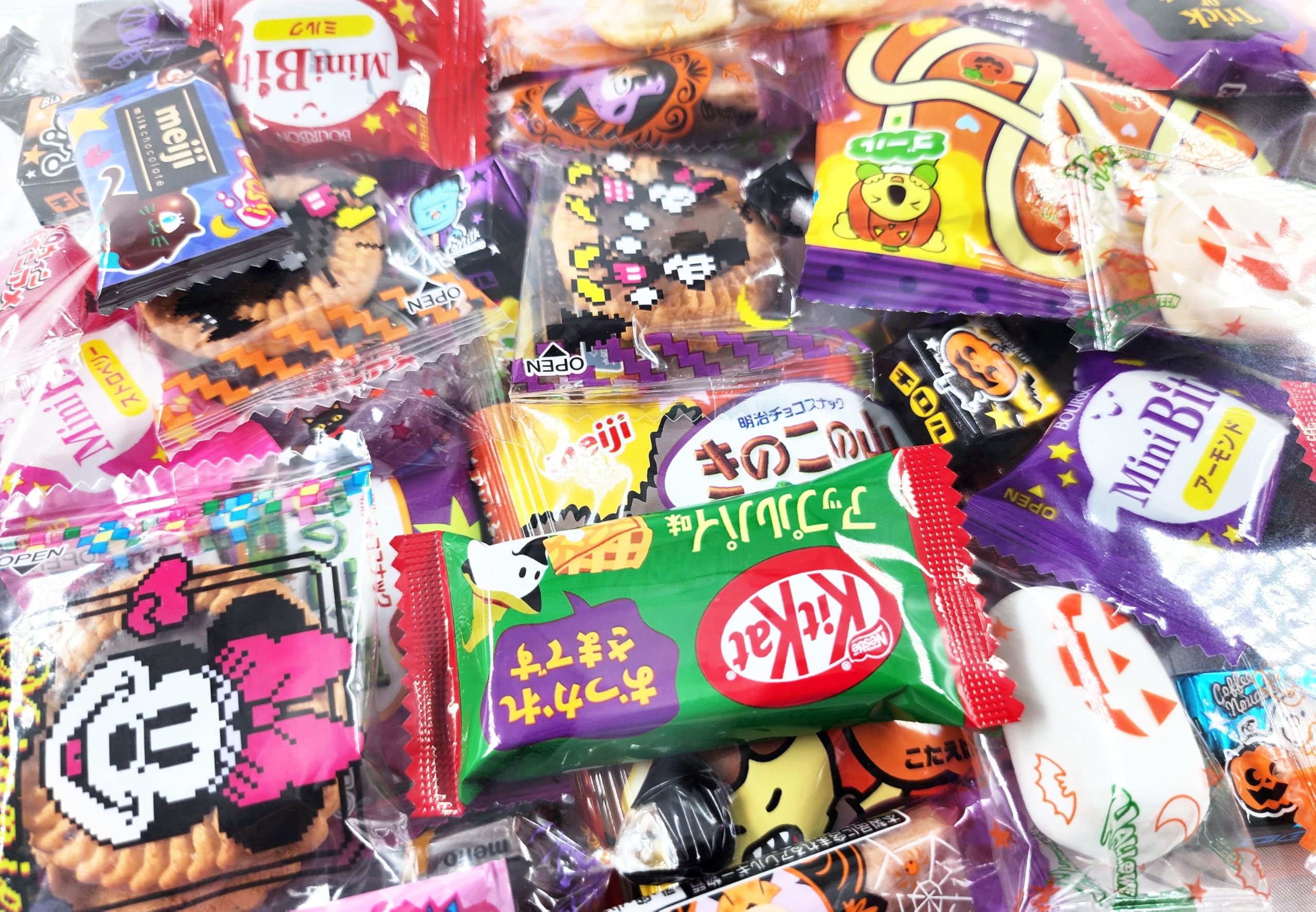 Amazon.co.jp: OKURUX [約35個入] ハロウィン お菓子 詰め合わせ 個