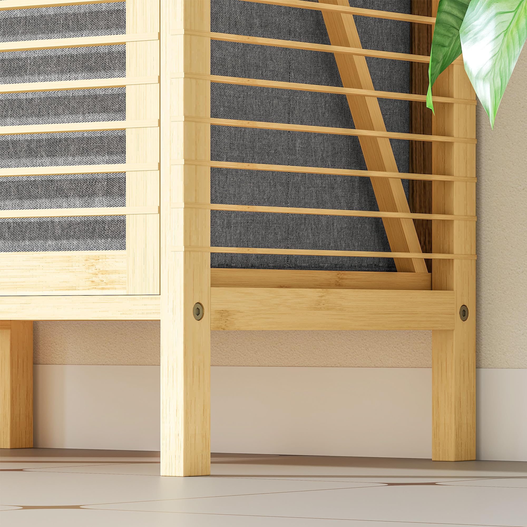 HOMCOM Meuble de Rangement à Linge en Bambou, Meuble de Salle de Bain avec étagère, Panier à Linge basculant, Porte à Lattes et Sac de Rangement Amovible, 40 x 30 x 95 cm, Effet Bois Naturel