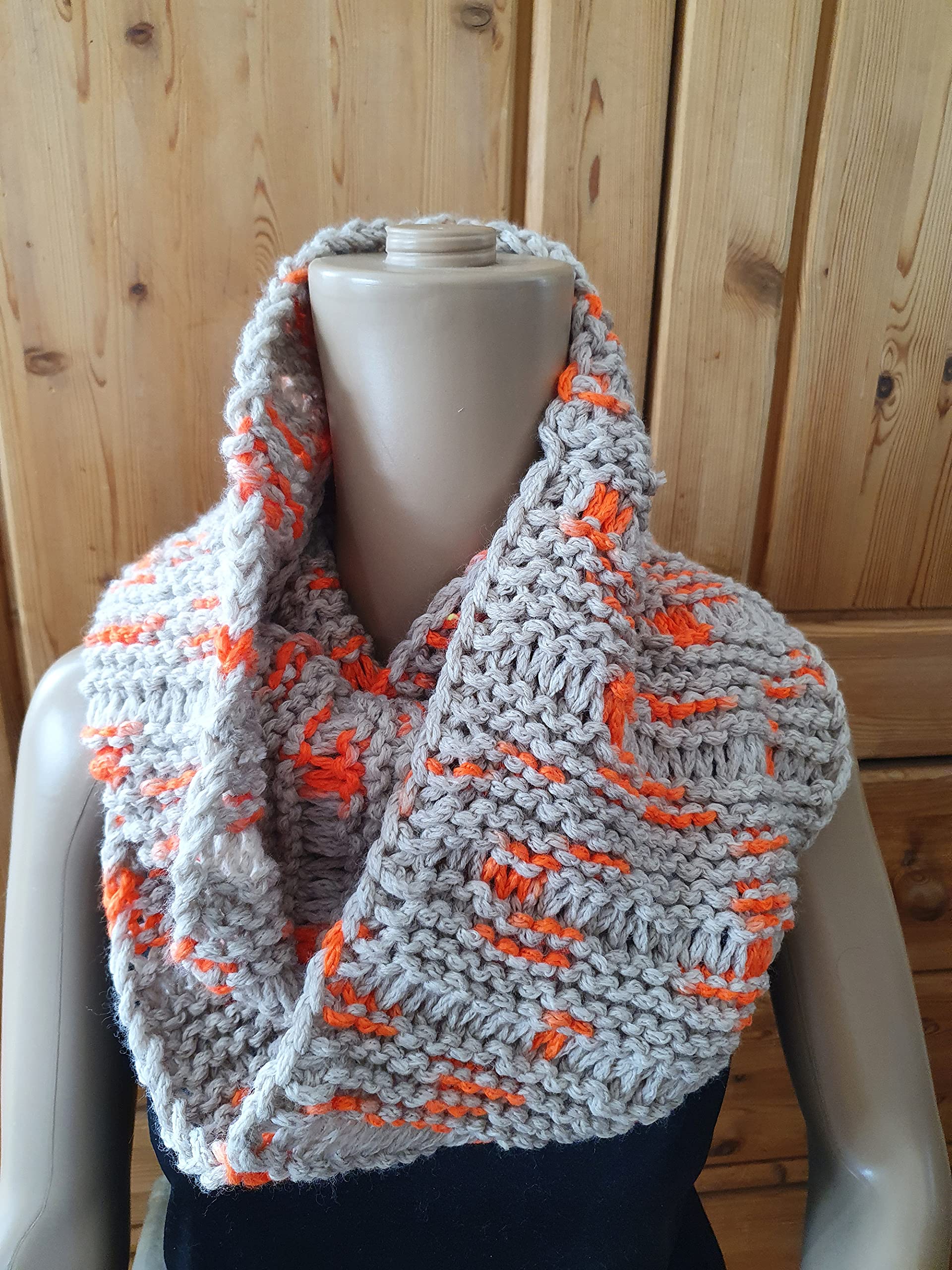 Wollschal Loop XXL ca. 140 cm lang Schal handgestrickt mel.Schlauchschal Loopschal Rundschal Schlauchtuch gestrickt