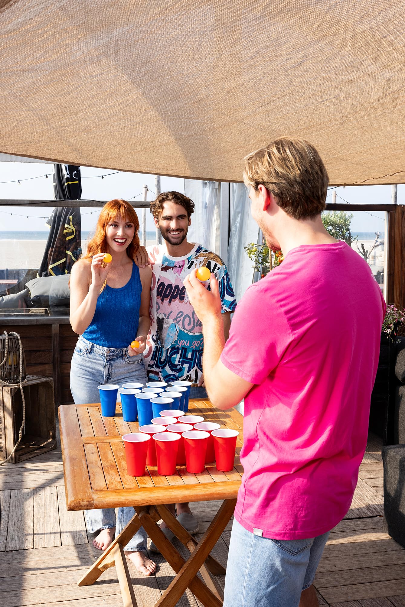Boland 30852 - Set da birra pong, 22 bicchieri e 4 palline, gioco per feste, compleanni, gioco per feste divertenti