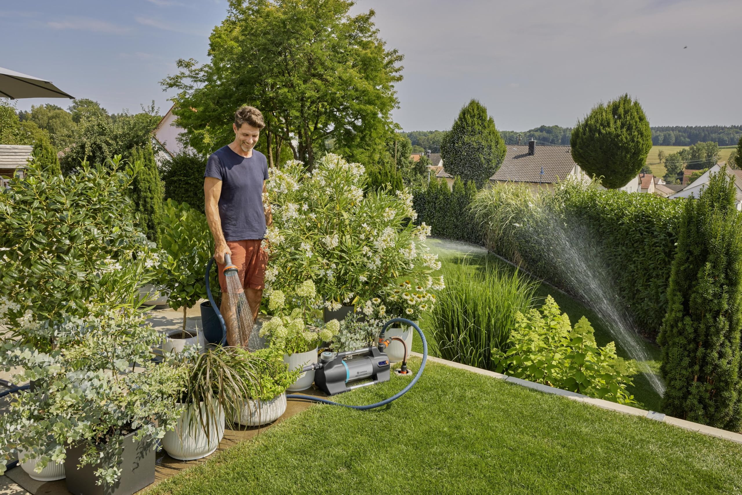 Gardena Pompa da Giardino SilentComfort: Portata 6.500 l/h, Extra Silenziosa, Controllo su App via Bluetooth, Protezione da Funzionamento a Secco (9059-20)