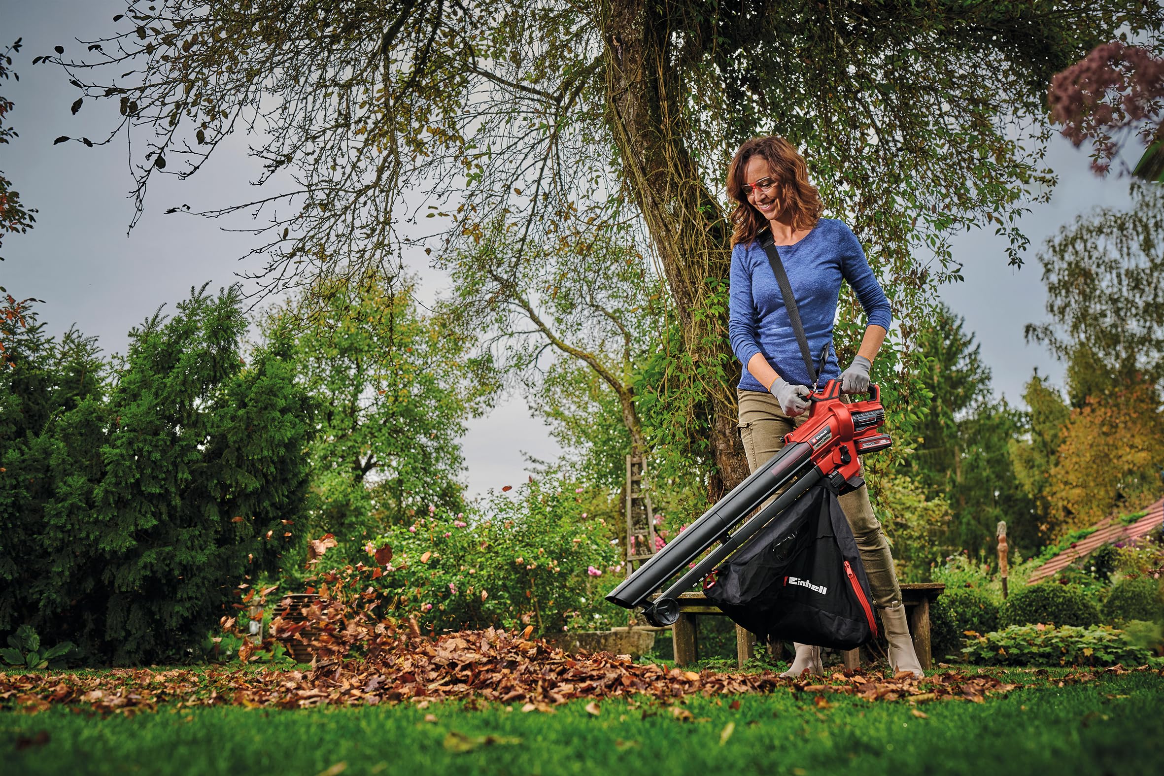 Einhell Akku-Laubsauger VENTURRO 18/210 Power X-Change (Li-Ion, 18 V, Saugleistung 500 m³/h, Fangsack 45 L, Blasfunktion bis 210 km/h, ohne Akku & Ladegerät)