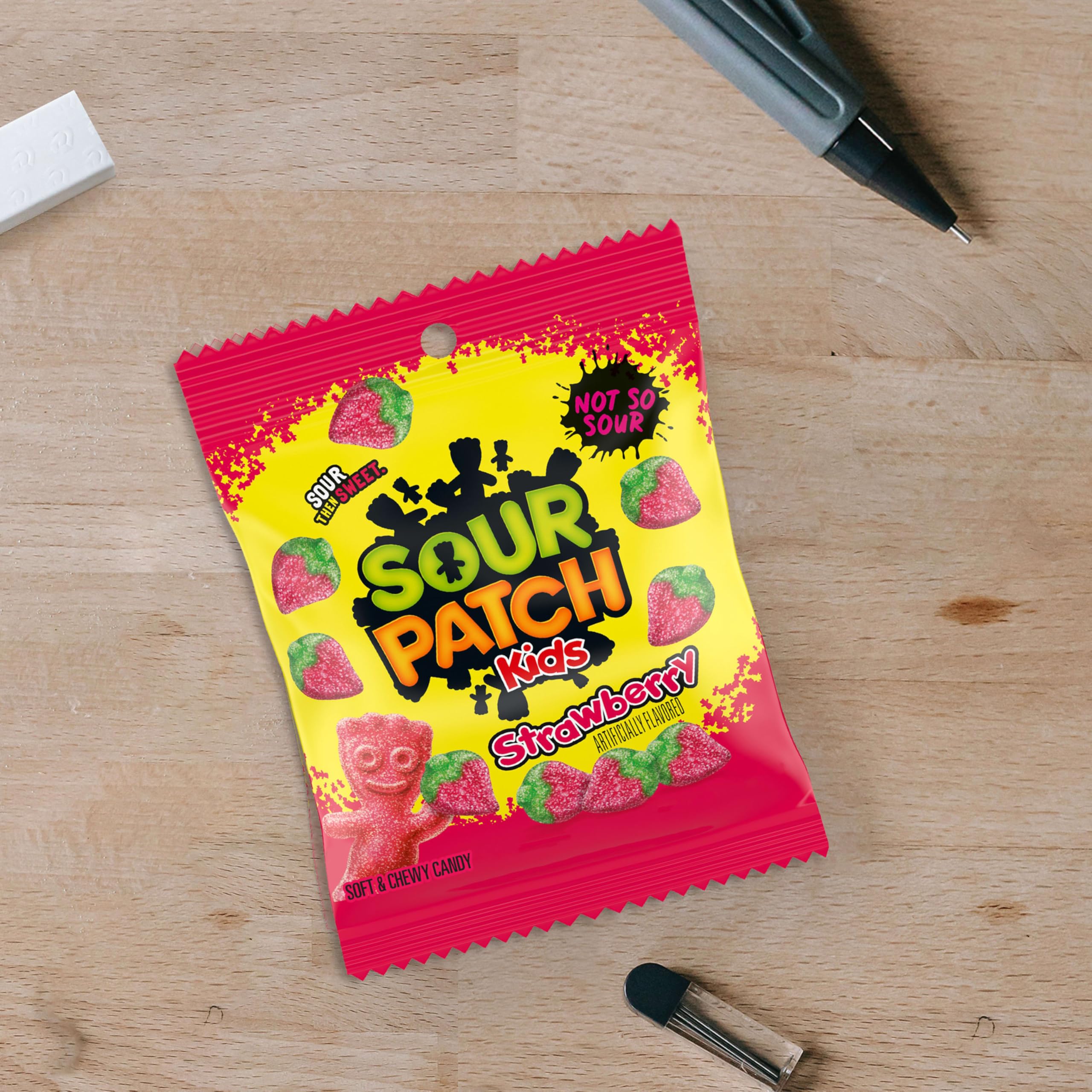 SOUR PATCH KIDS Caramelos suaves y masticables de fresa, bolsas de 340.2-102.1 g