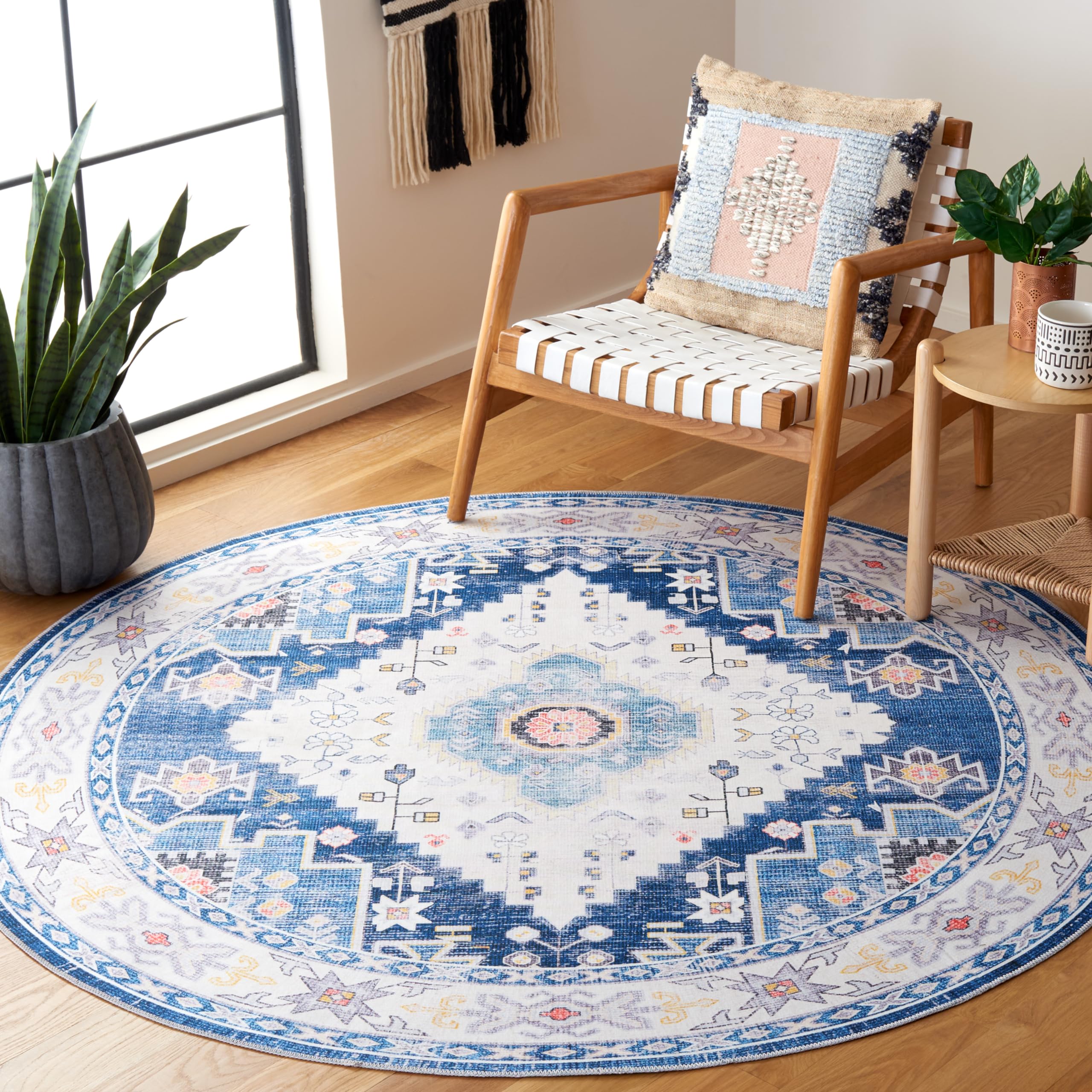 Alfombra lavable a máquina y antideslizante Safavieh Arizona de pelo corto azul y beige