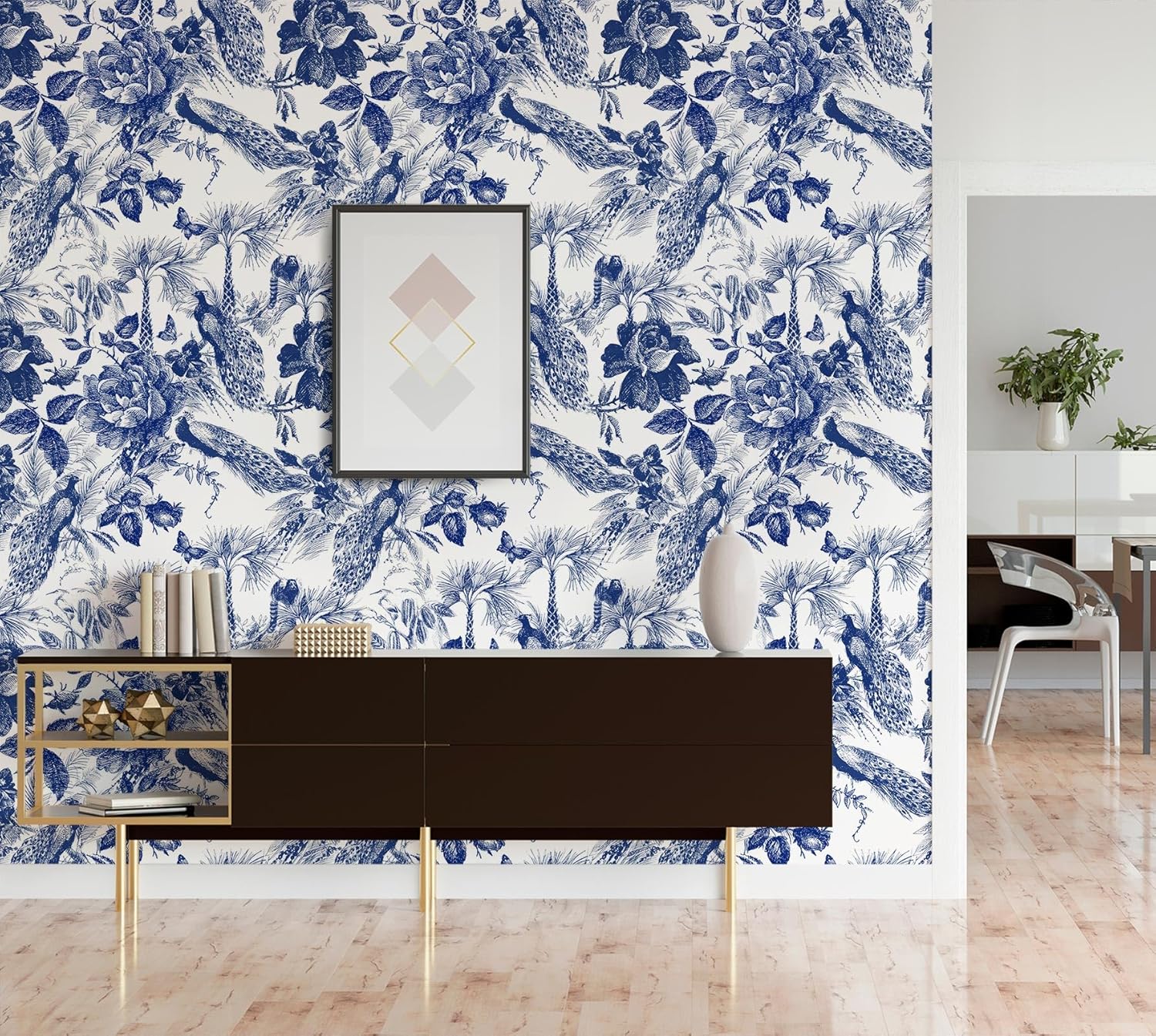 Toile Peacock Wallpaper – Blue and White Vintage Floral Wallpaper with Birds, Palms, and Roses – French Country Botanical Wall Paper for Bedroom, Living Room, or Accent Wall, 17.7in x 236in