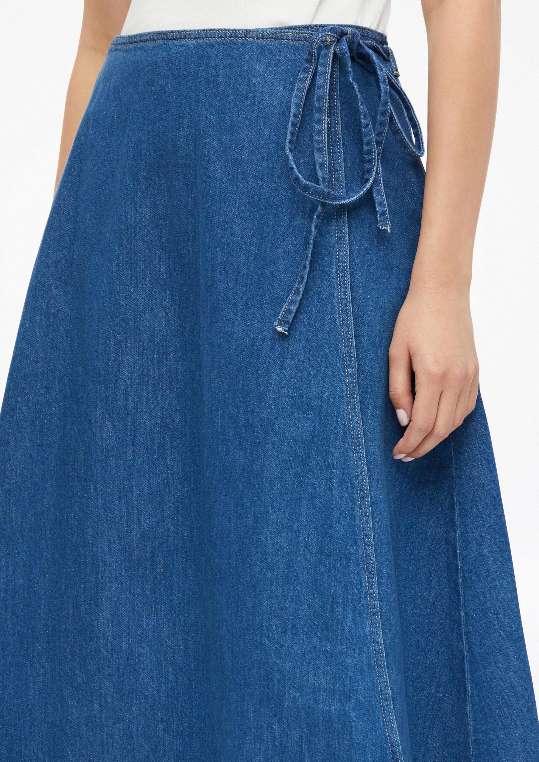 s.Oliver Damen Rock – Regular Fit, Denim, High Rise, Midi-Länge mit Bindeband und Gürtelschlaufen – Für Urlaub