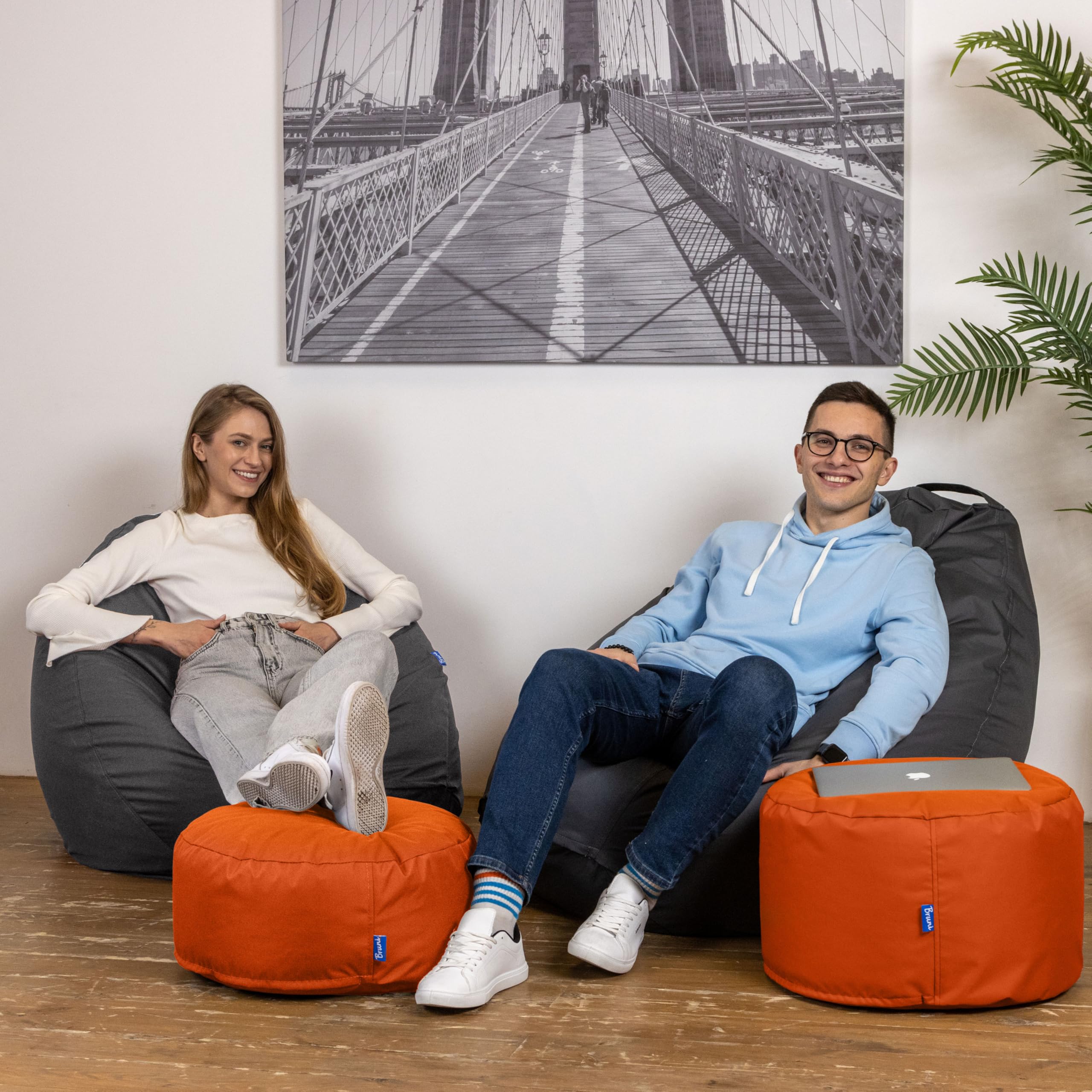 Bruni Pouf Rotondo L Arancione – Pouf poggiapiedi per interni ed esterni, Sgabello a sacco con imbottitura in perle EPS, Cuscino rotondo da Yoga e meditazione, Fodera lavabile
