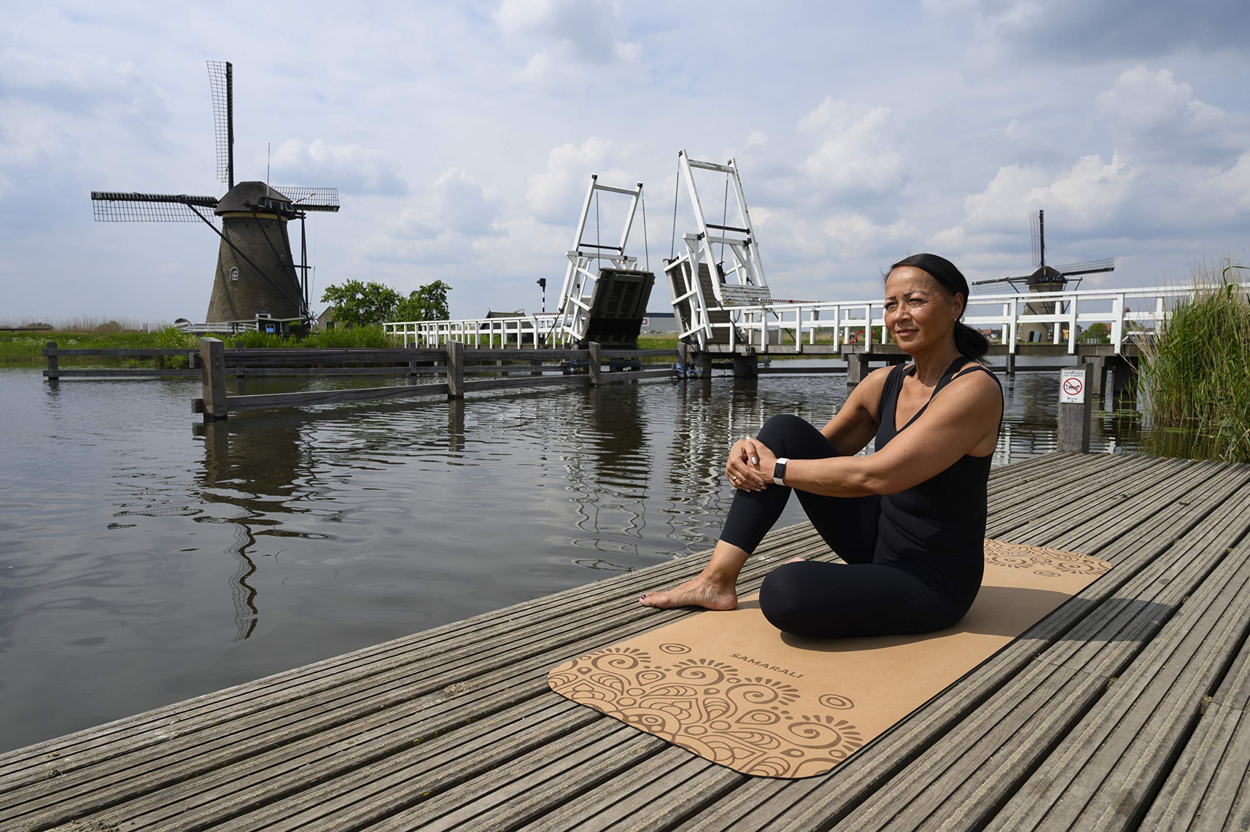 Sun Eclipse Tapis de yoga en liège et caoutchouc naturel Tapis d'exercice antidérapant écologique 183x61x0,4 cm avec courroie de transport et e-book".