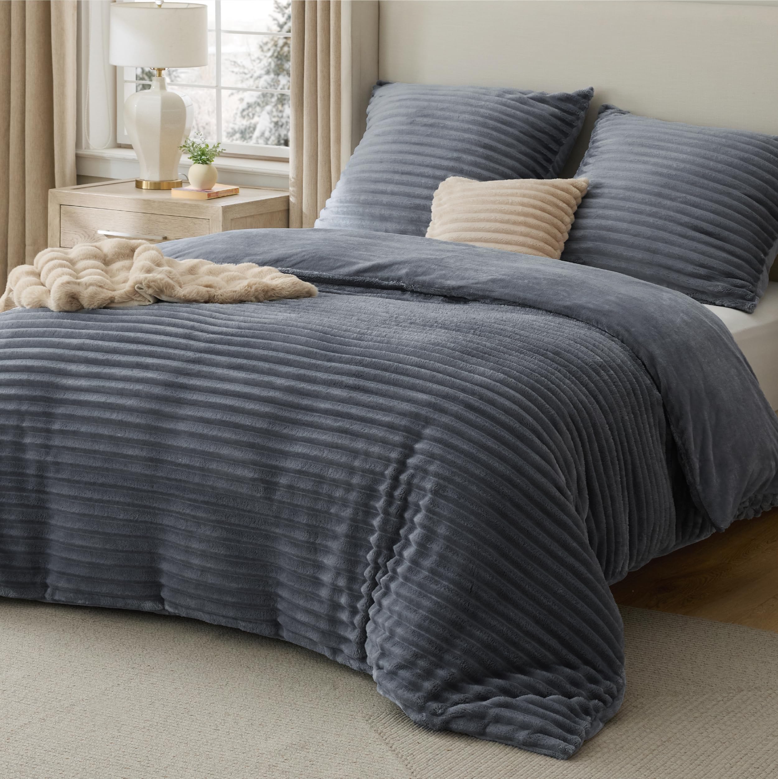 BEDSURE Flanell Bettwäsche 200x200 - Winter Bettbezug mit 2 Kissenbezüge 80x80 cm, ÖKO-TEXWinterbettwäsche 200x200 Plüsch Warme Flauschig Bettbezug mit Reißverschluss, Anthrazit