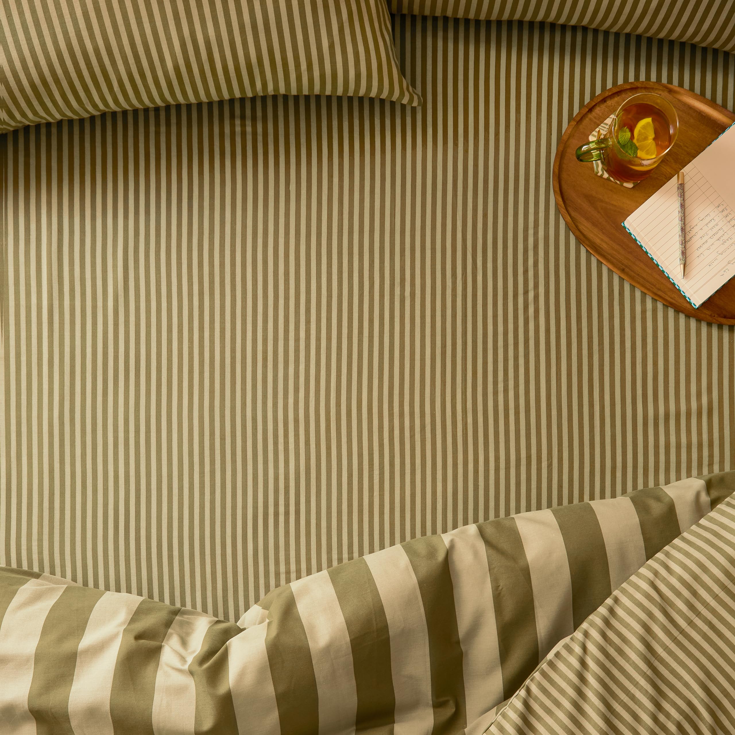 furn. The Ultimate Stripe Fitted Sheet – Tonal Narrow Striped Polycotton Bed Sheet (Green Tea – Single – 90x190x32cm)