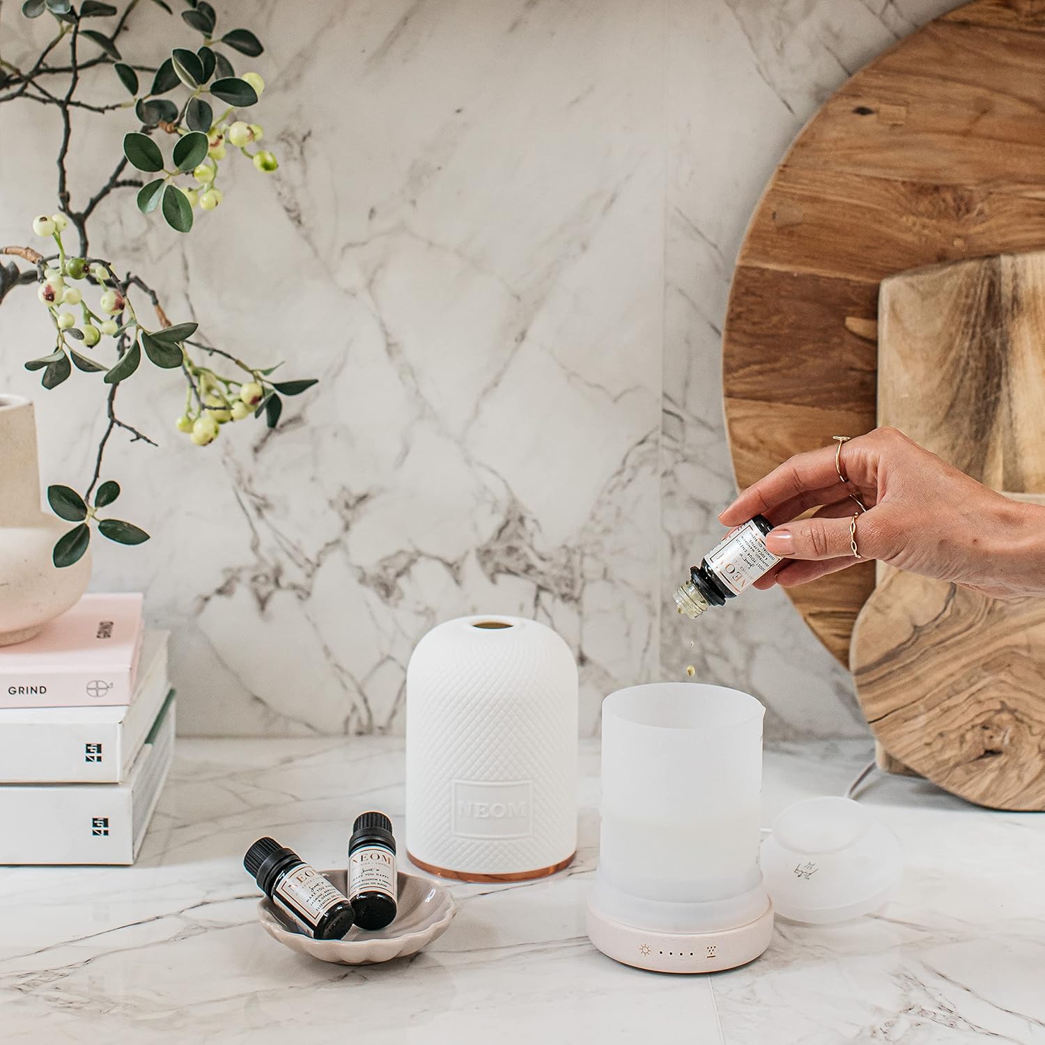 NEOM – Essential Oil Diffuser for Home | Wellbeing Aromatherapy Diffusers | Ceramic Cover, LED Light & Timer | Best for Medium Spaces | Plug in Diffuser for Essential Oils | Home Fragrance