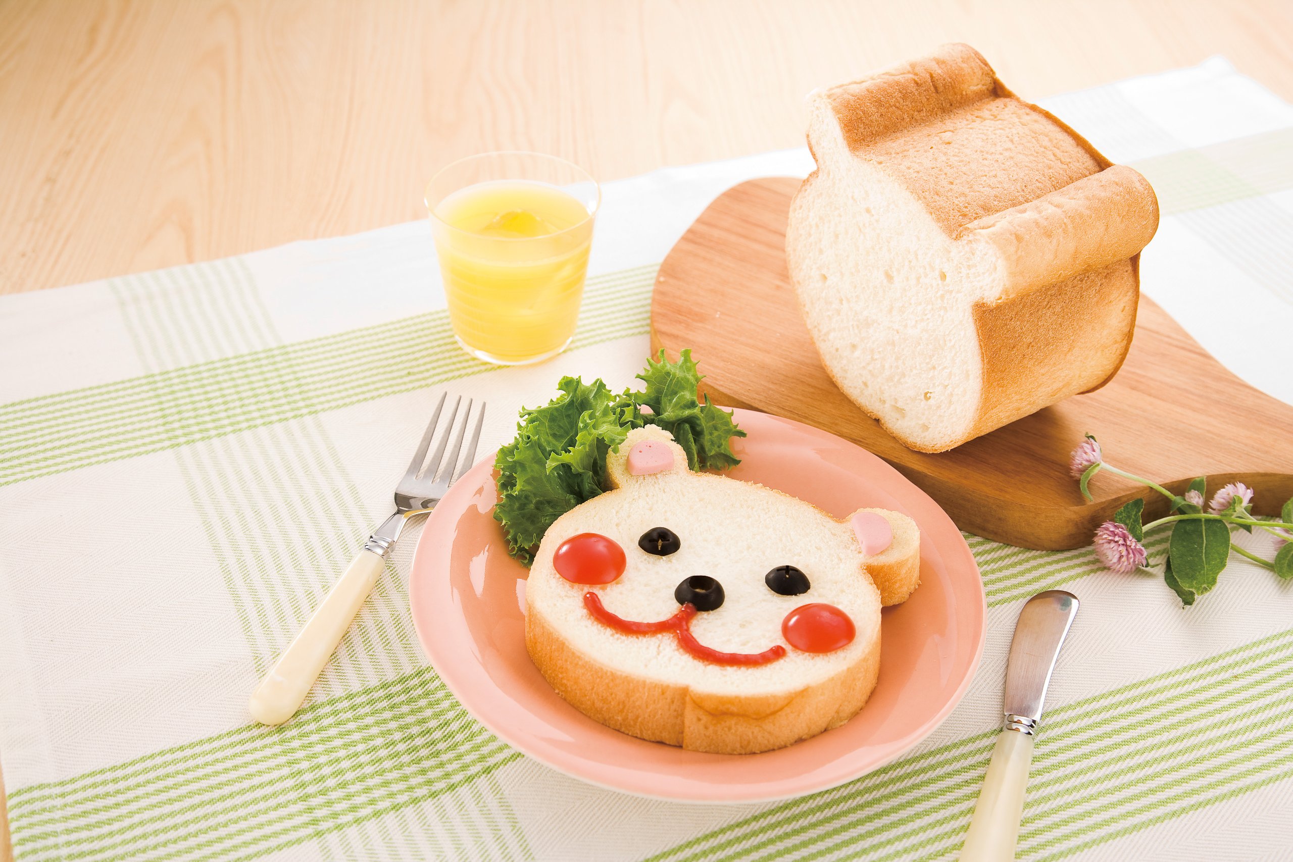Amazon｜chuboos! クマの食パン型 FP-5205｜パン・パイ器具 オンライン通販