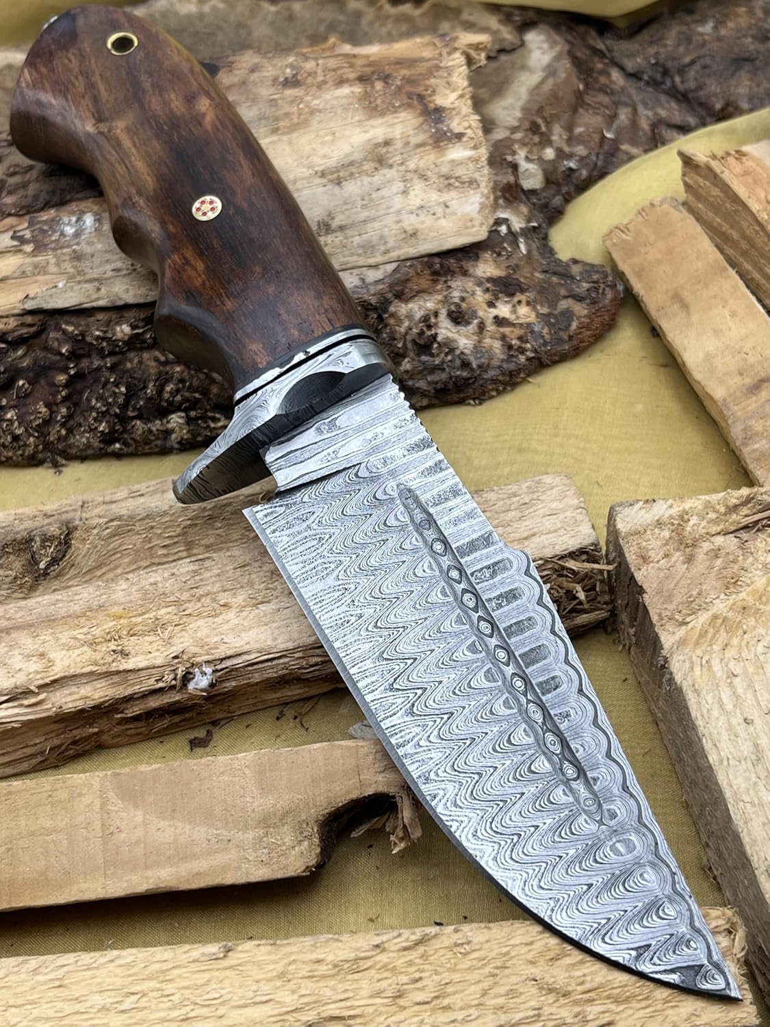 Damascus Knife 200+ Layer Hand-Forged Damascus Steel Fixed Blade with Walnut Wood Handle,5.5" Blade and 5.5" Handle Premium Bowie-Style Hunting & Outdoor Knife, Easy to Resharpen Gift for Men, Christmas Gifts & Collectors