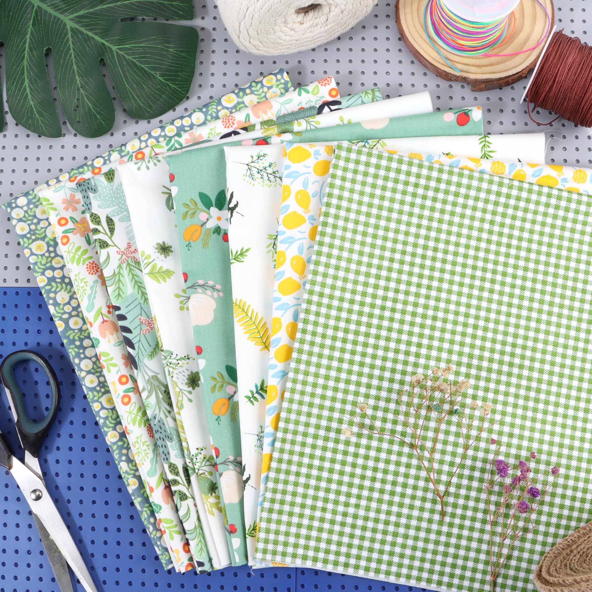 Egurs Lot De 8pcs Patchwork Coton Tissu Pour DIY Fait à La Main En Tissu à Coudre Quilting (Vert) 25 * 25