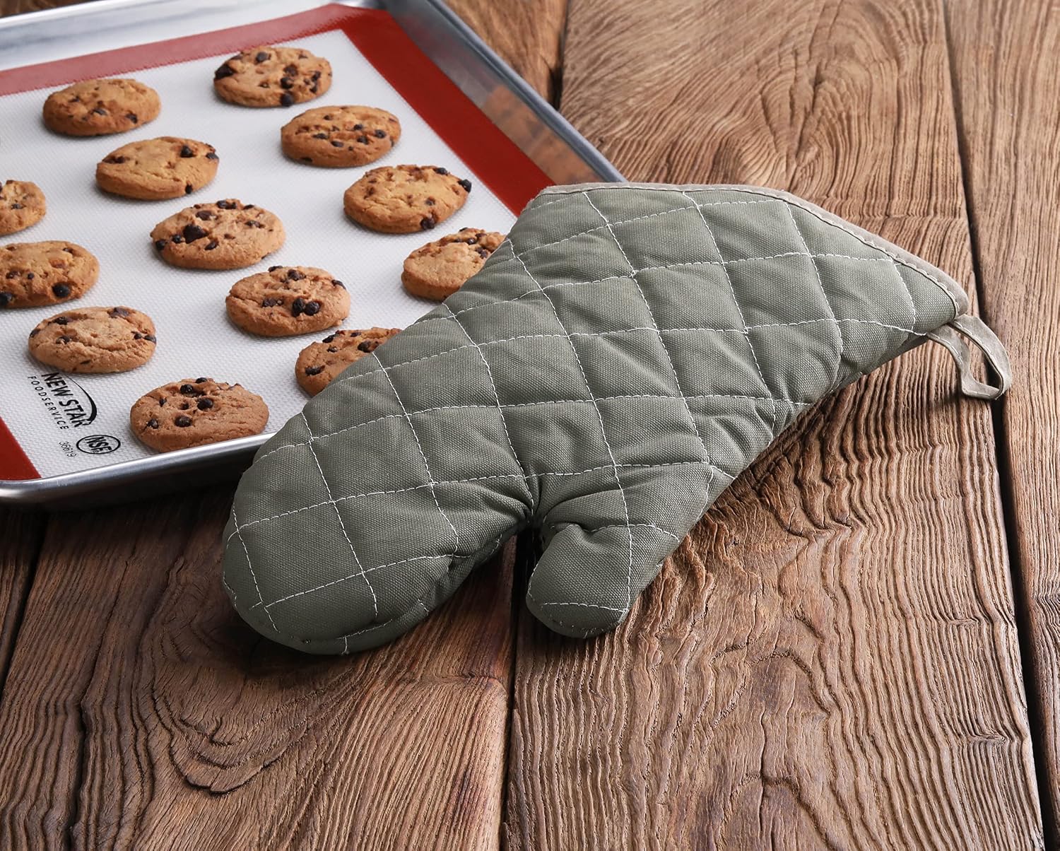 New Star Foodservice Oven Mitts with Extra Defense, up to 400F, Set of 2 (Olive (Flame Retardant), 13-Inch (Set of 2))