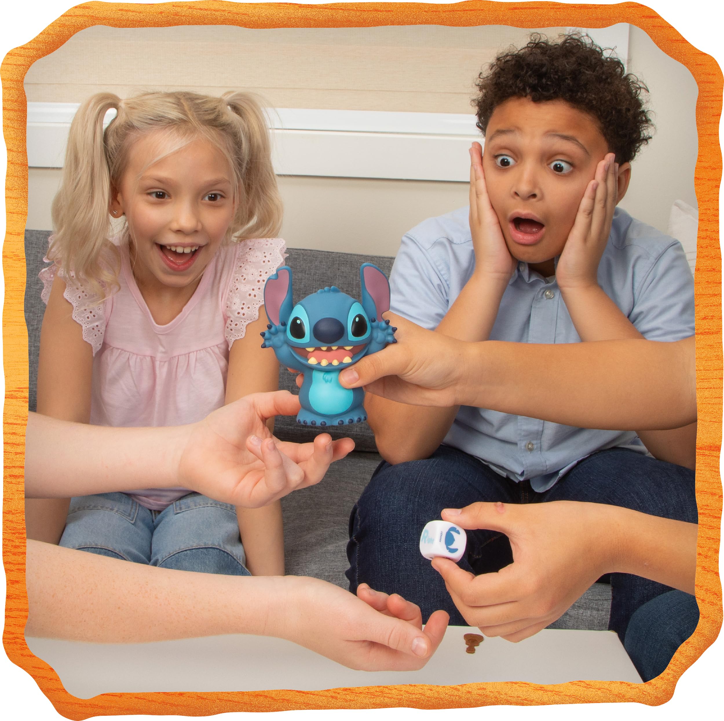 Goliath – Disney Laughing STITCH Game – Juego de Mesa Divertido para Niños 6+ Años – Velocidad & Reflejos – Stitch Electrónico con Sonidos, Dado y Fichas – Para Familia– 2+ Jugadores – Pilas Incluidas