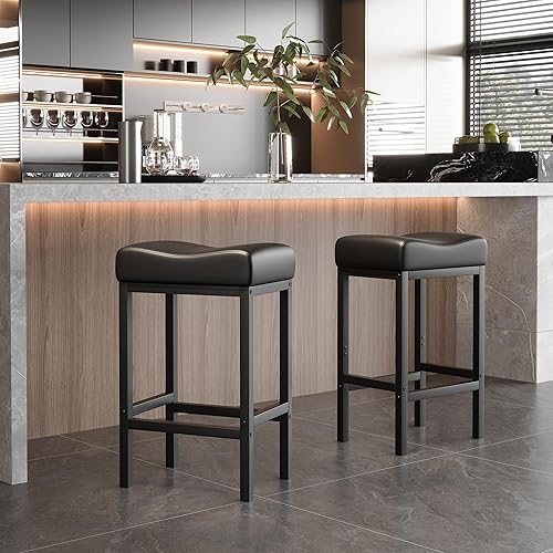 Juego de 2 taburetes de bar de 24 pulgadas de altura de mostrador sin respaldo con asiento de cuero suave, taburete acolchado resistente de 400