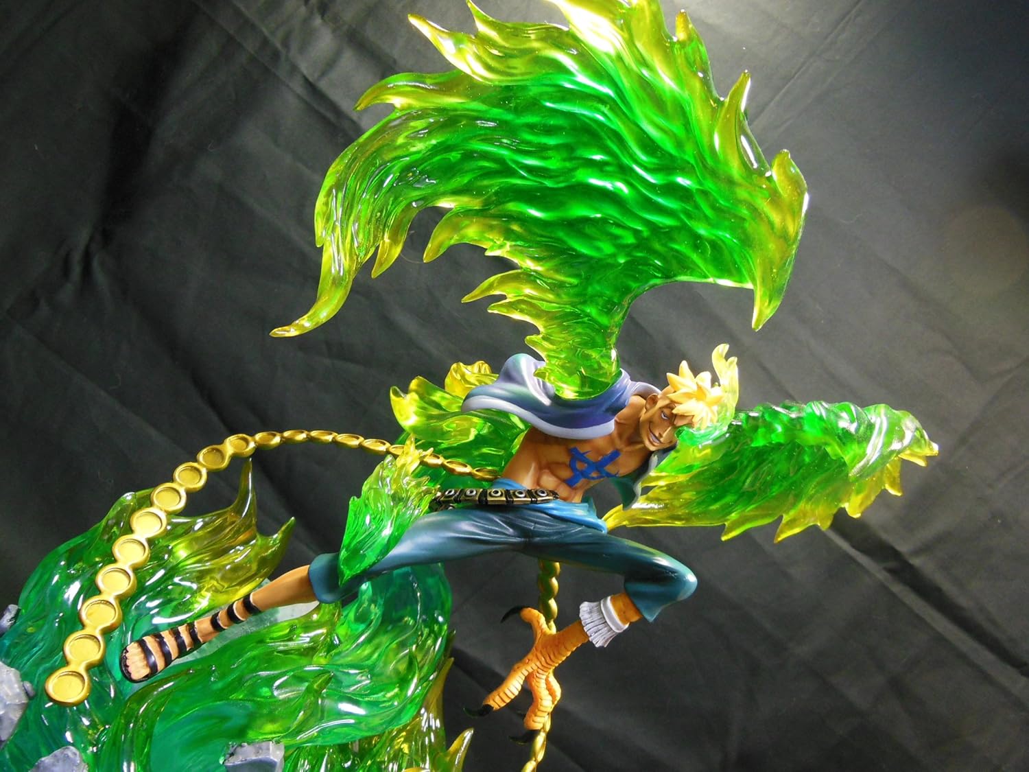 注目 海賊航海王白ひげ隊長不死鳥マルコ幻獣超大フィギュア模型 プラモデル 模型 Caffepositanos Com